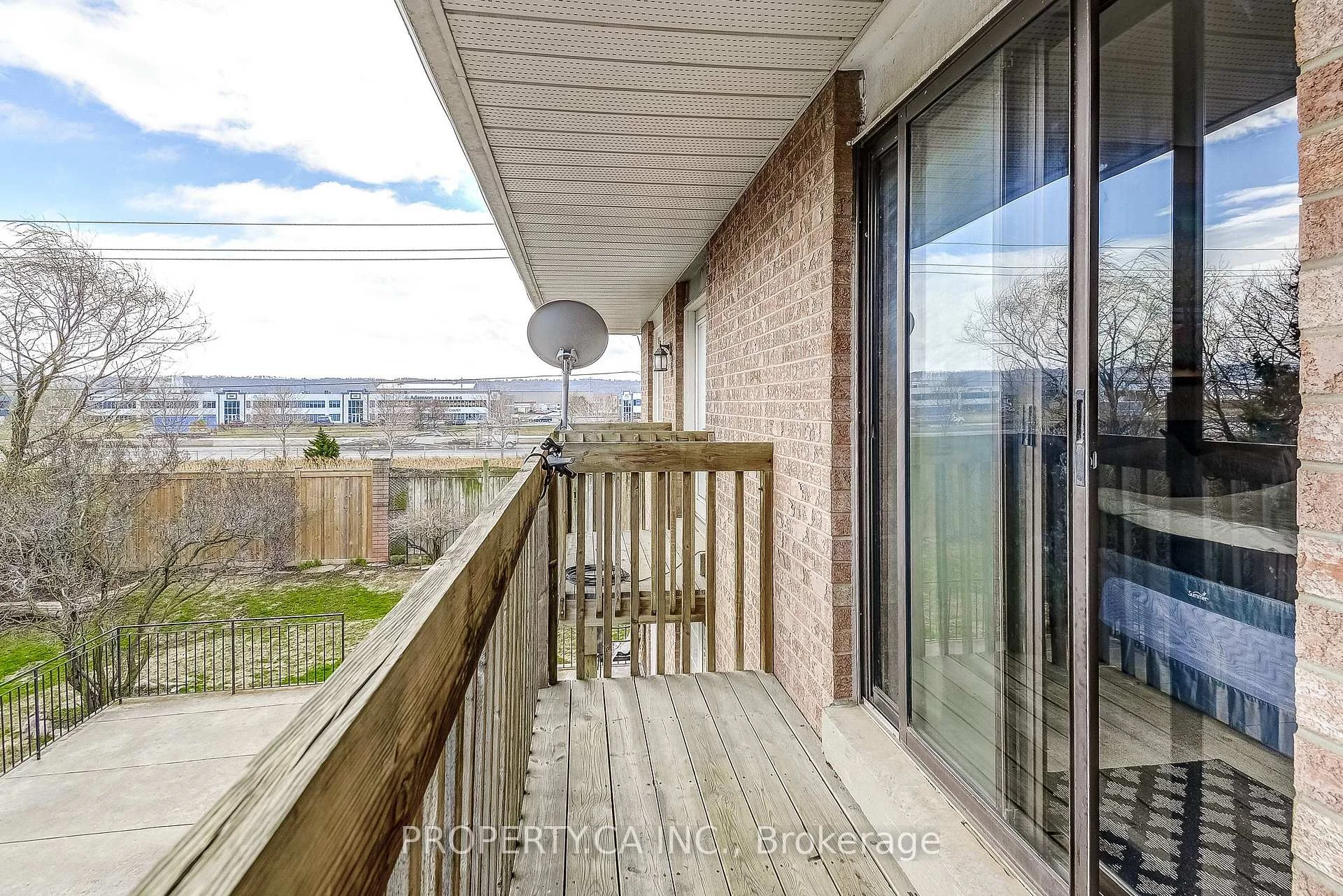 Photo 46 of 3 Waterford Crescent, Hamilton, Lakeshore — HOMEH