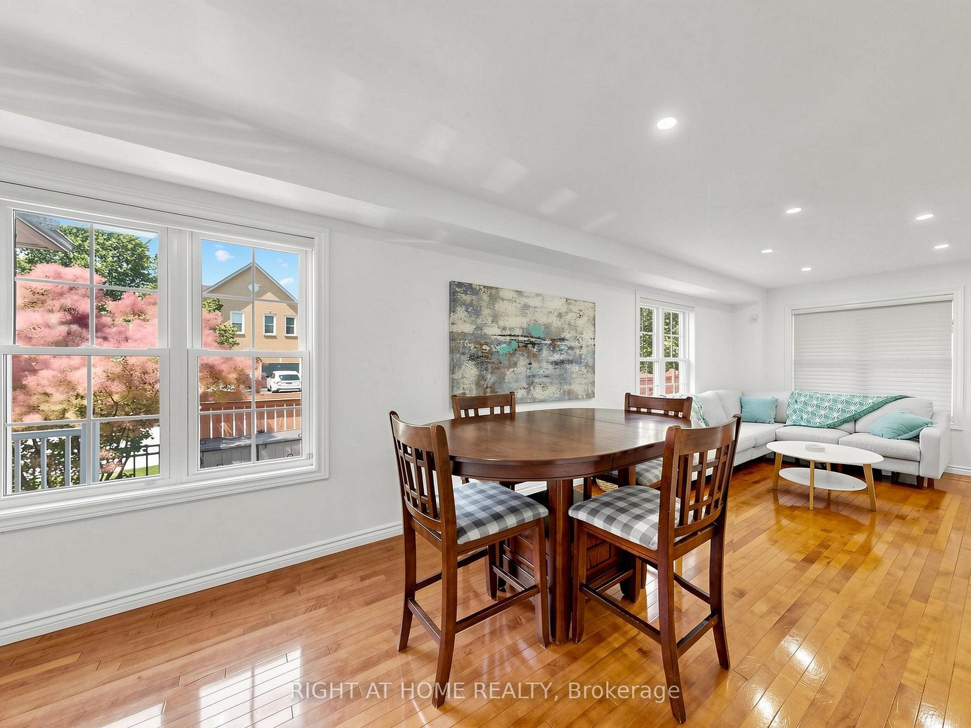 Photo 14 of 25 Teagarden Court, Whitby, Rolling Acres — HOMEH