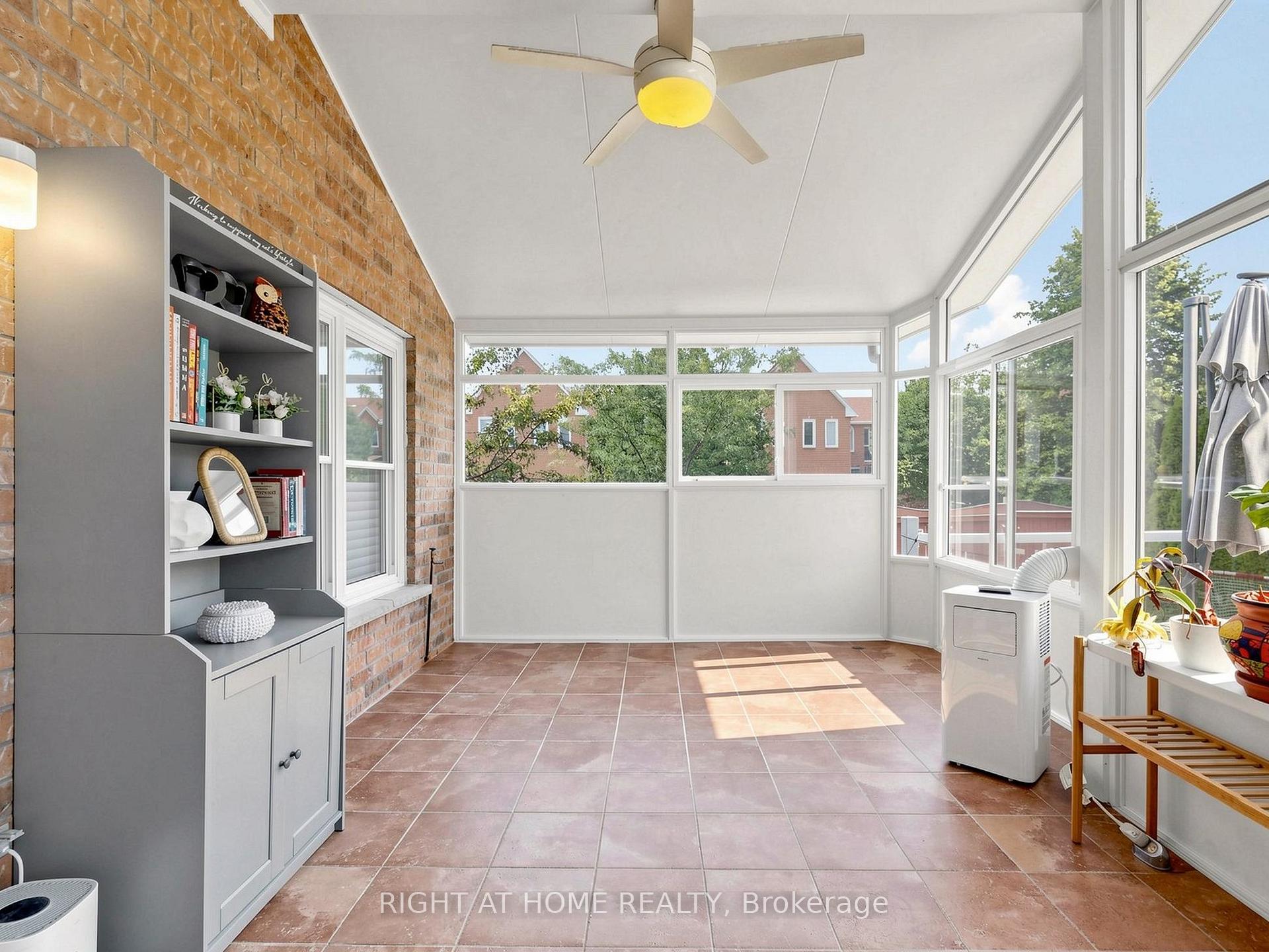 Photo 16 of 25 Teagarden Court, Whitby, Rolling Acres — HOMEH