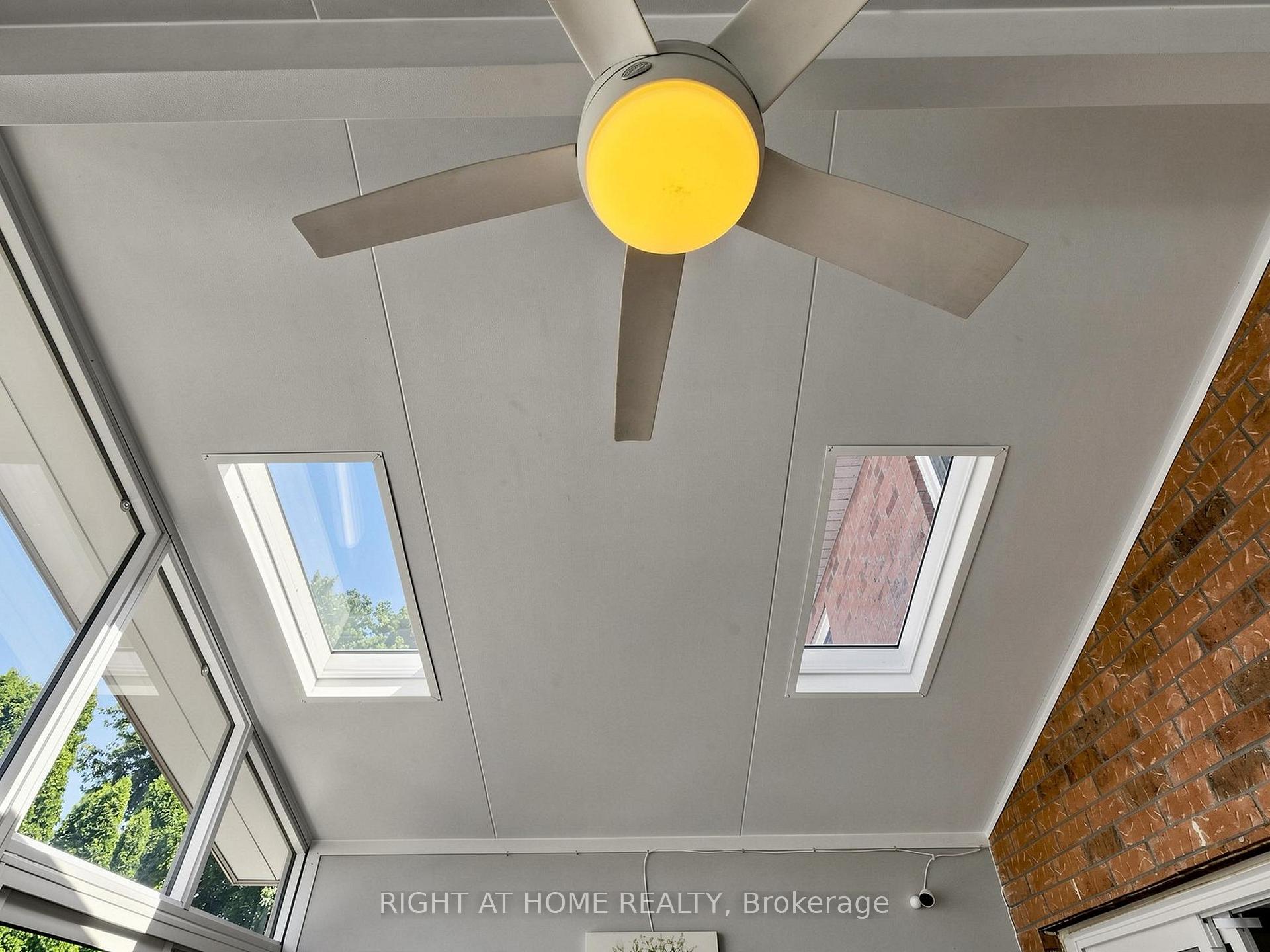 Photo 20 of 25 Teagarden Court, Whitby, Rolling Acres — HOMEH