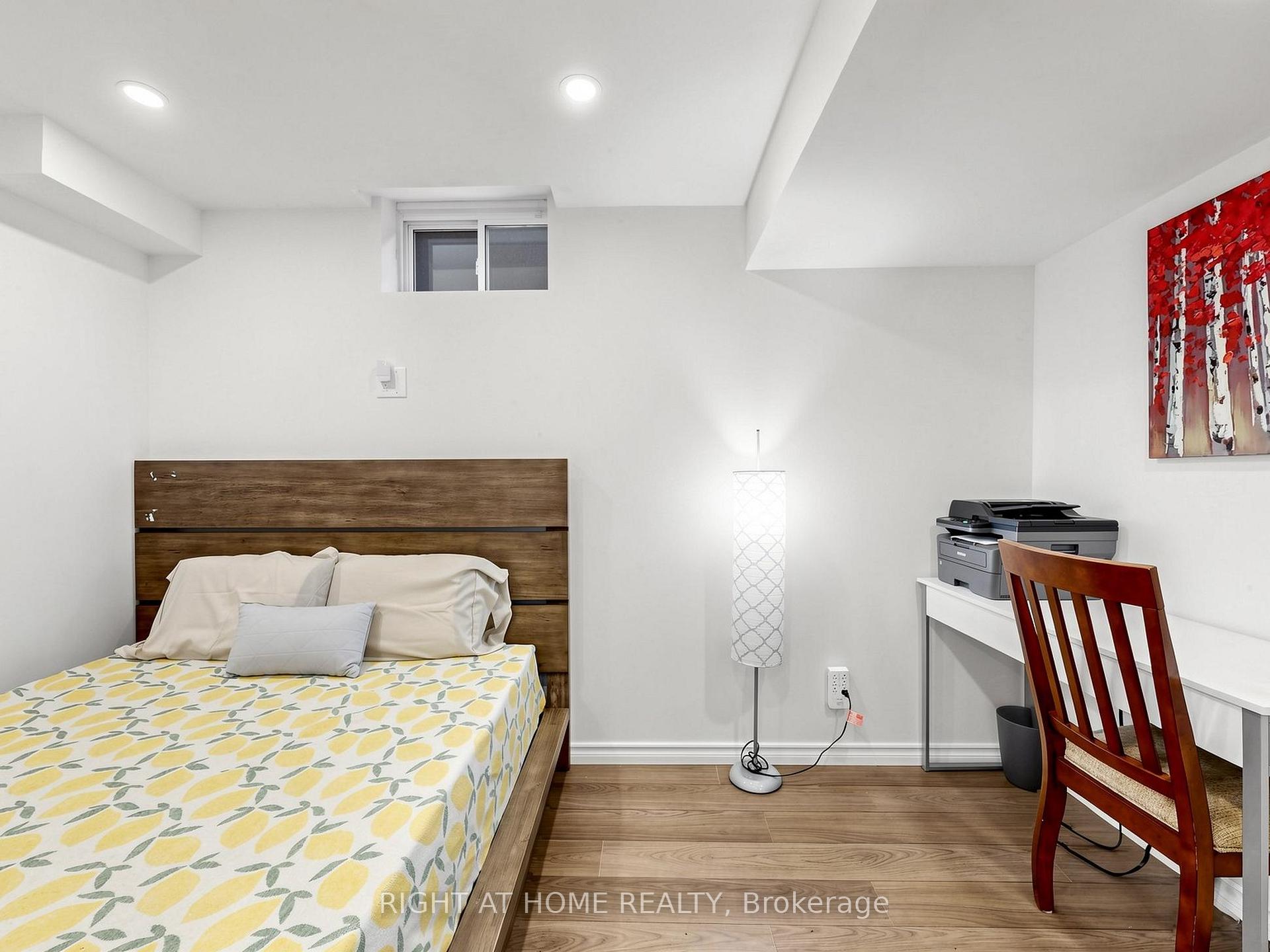 Photo 37 of 25 Teagarden Court, Whitby, Rolling Acres — HOMEH