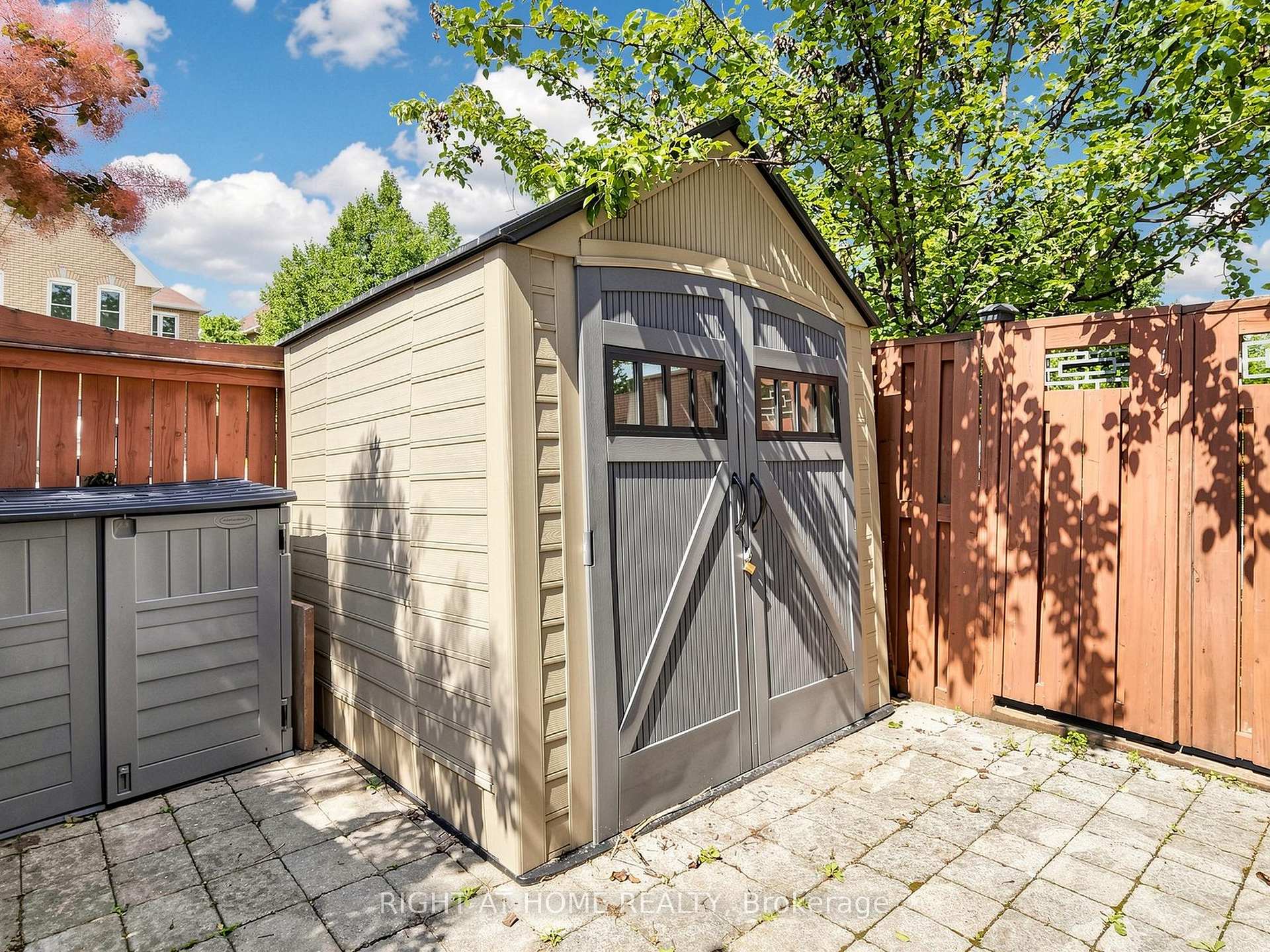 Photo 46 of 25 Teagarden Court, Whitby, Rolling Acres — HOMEH