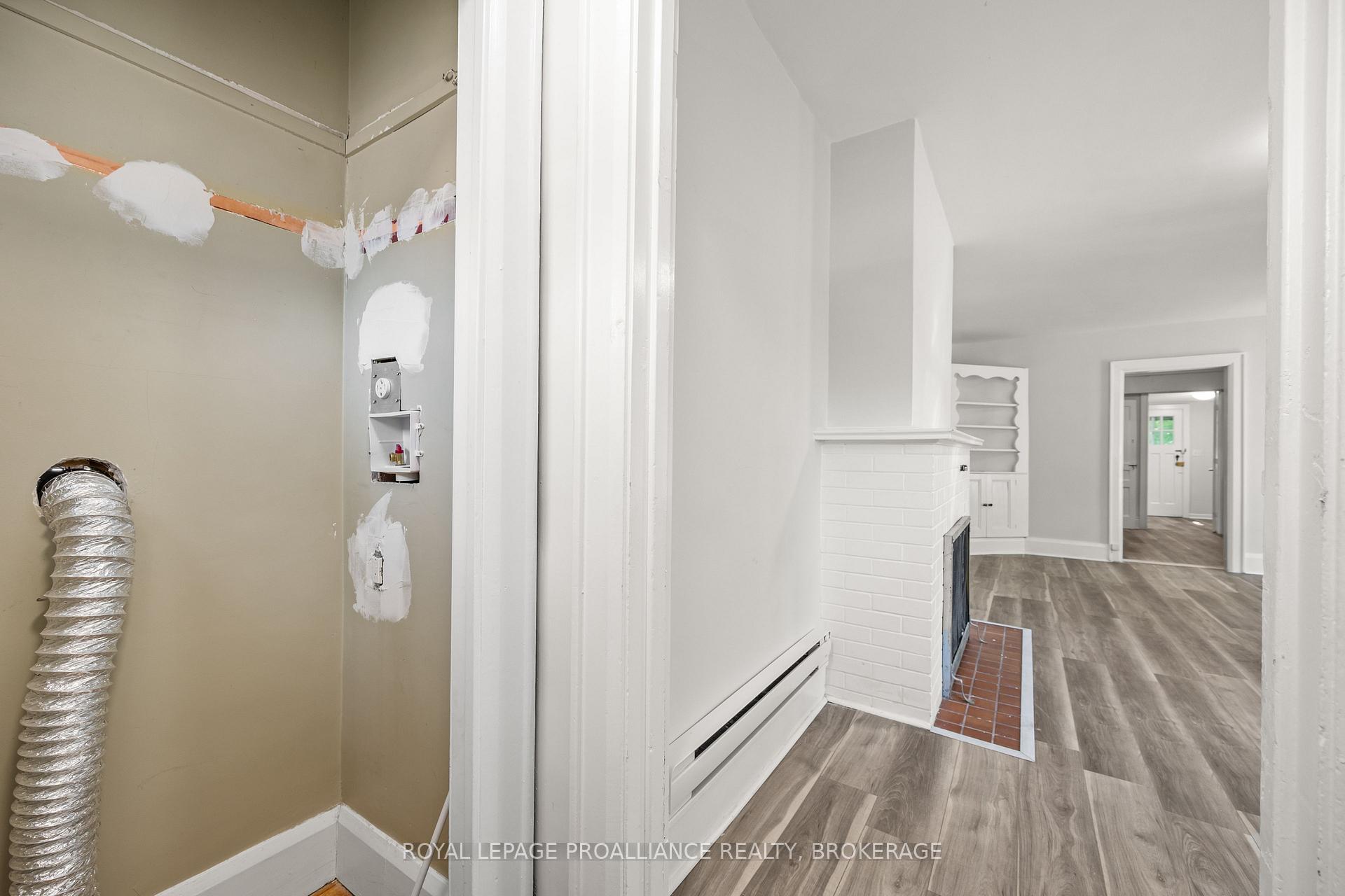 Photo 23 of 211 Toronto Street, Kingston, Central City East — HOMEH