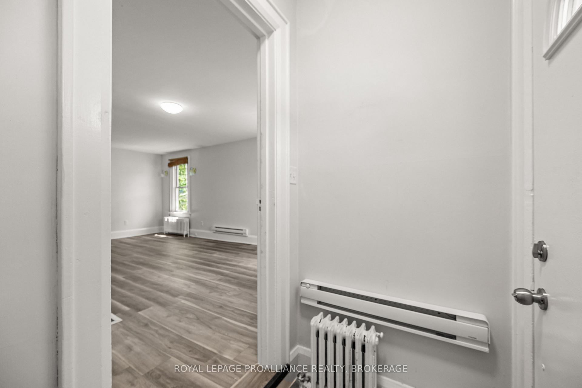 Photo 25 of 211 Toronto Street, Kingston, Central City East — HOMEH