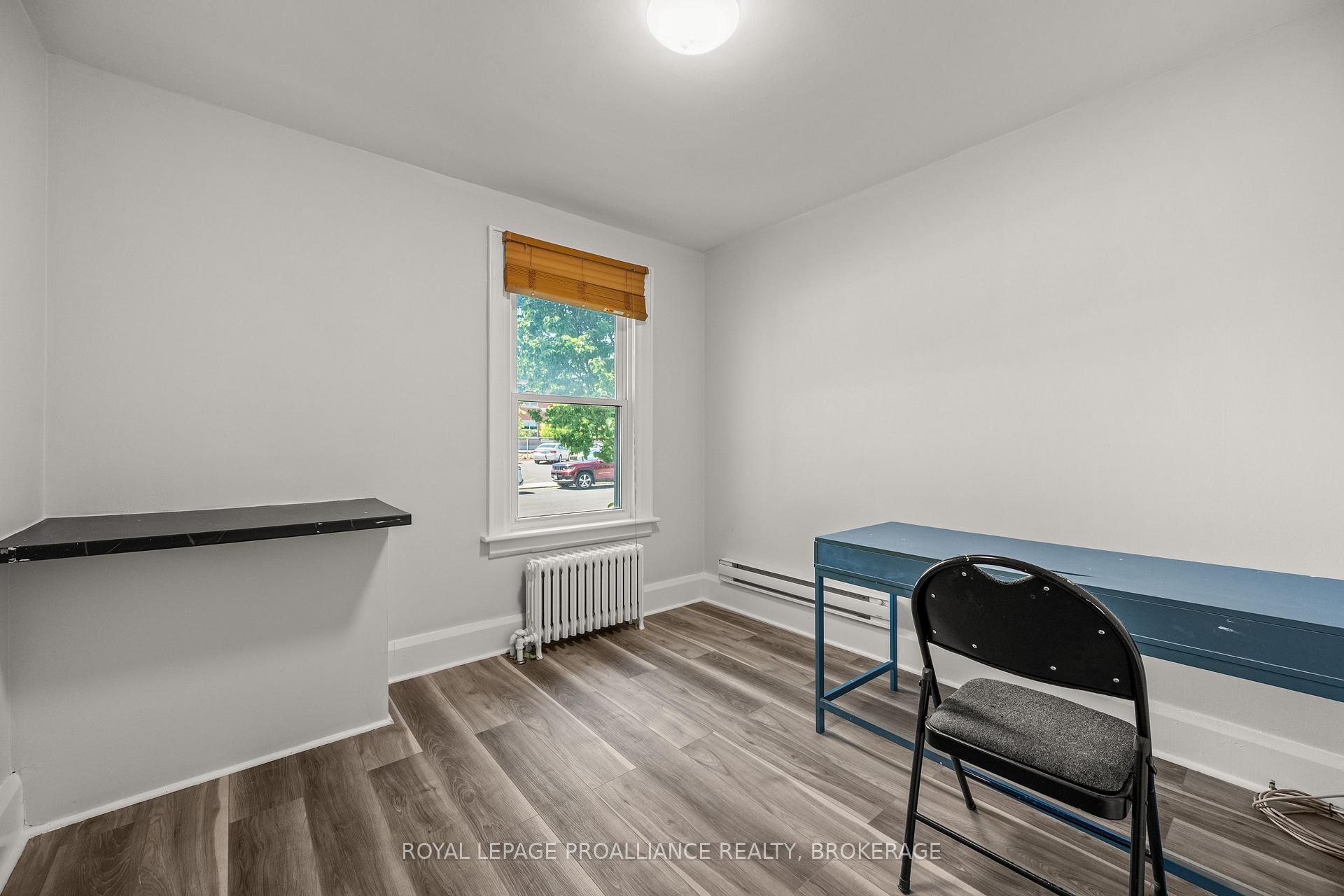 Photo 18 of 211 Toronto Street, Kingston, Central City East — HOMEH