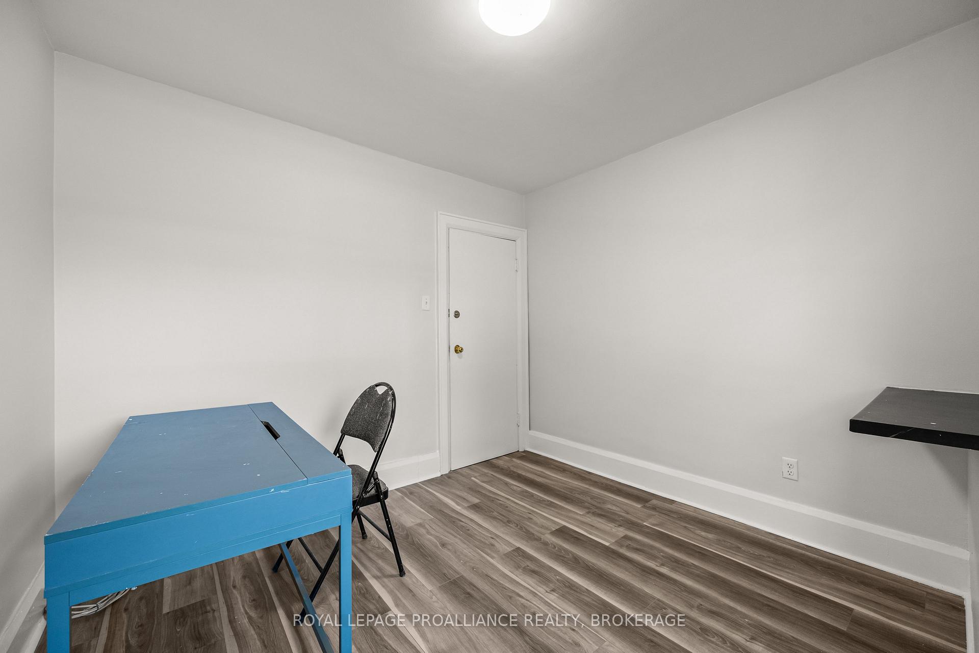 Photo 20 of 211 Toronto Street, Kingston, Central City East — HOMEH