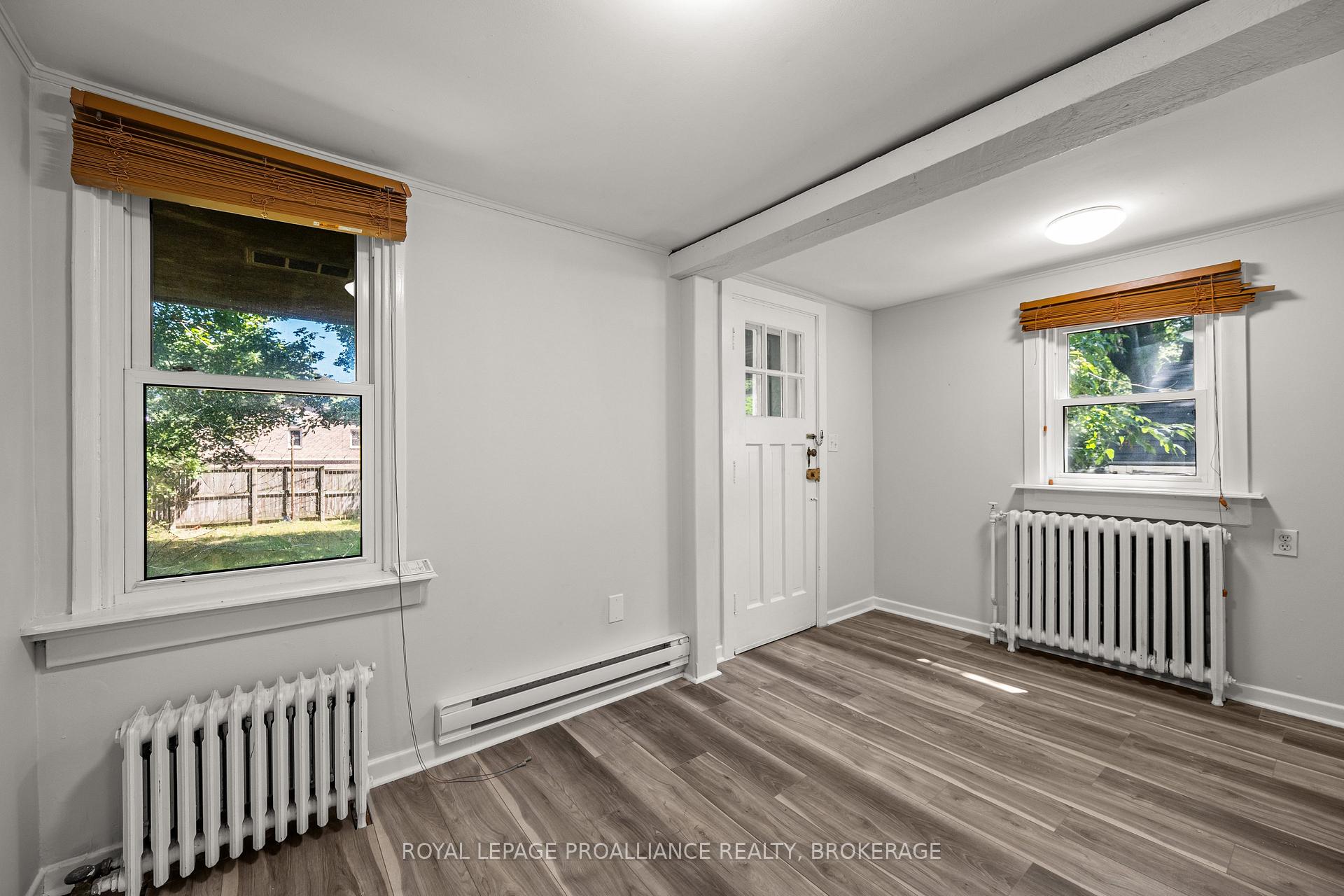 Photo 31 of 211 Toronto Street, Kingston, Central City East — HOMEH