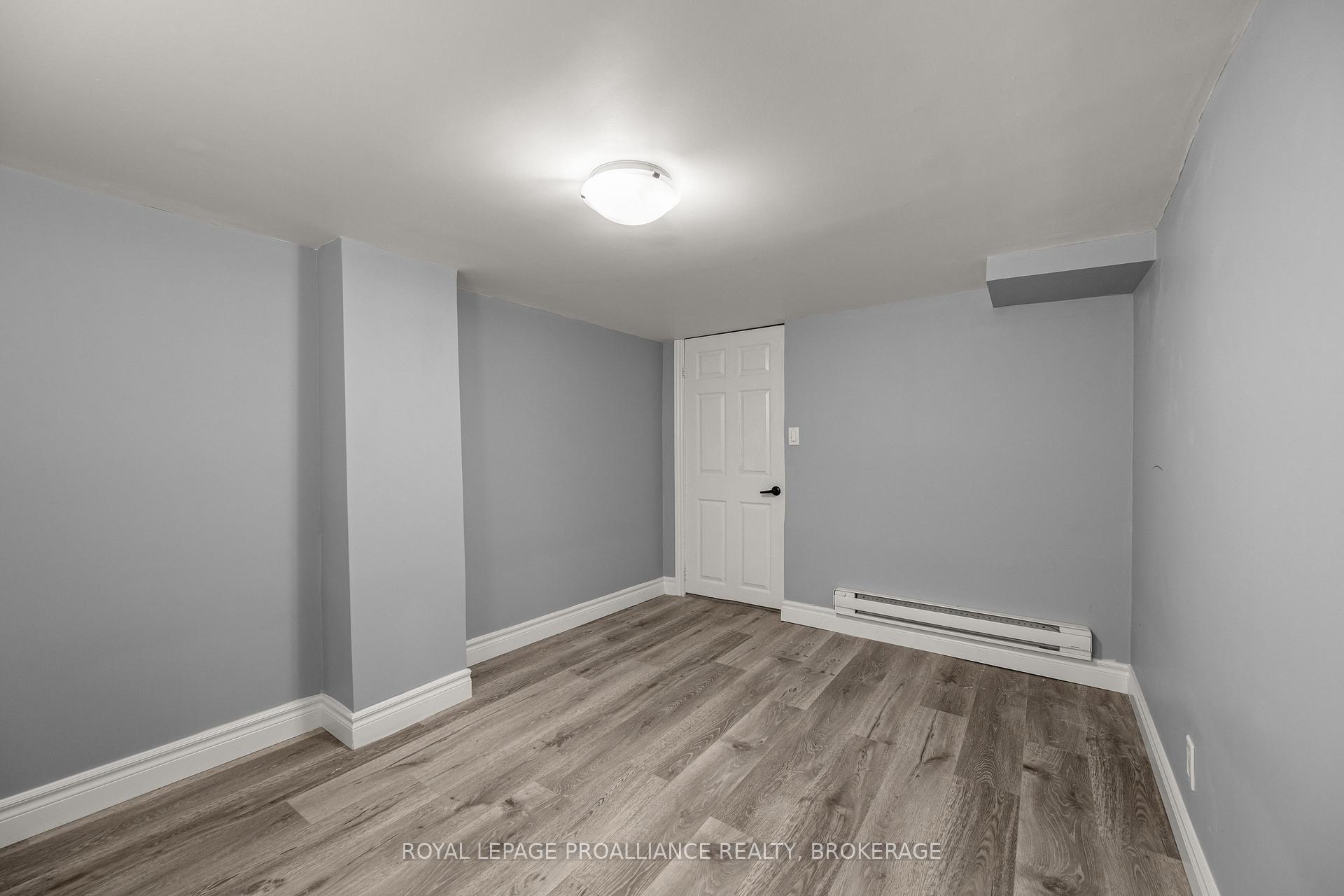 Photo 38 of 211 Toronto Street, Kingston, Central City East — HOMEH