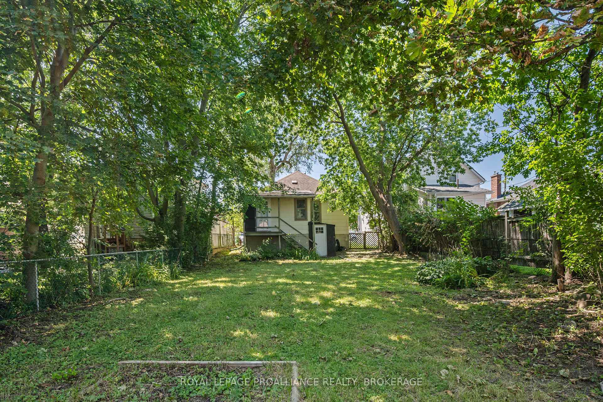 Photo 46 of 211 Toronto Street, Kingston, Central City East — HOMEH