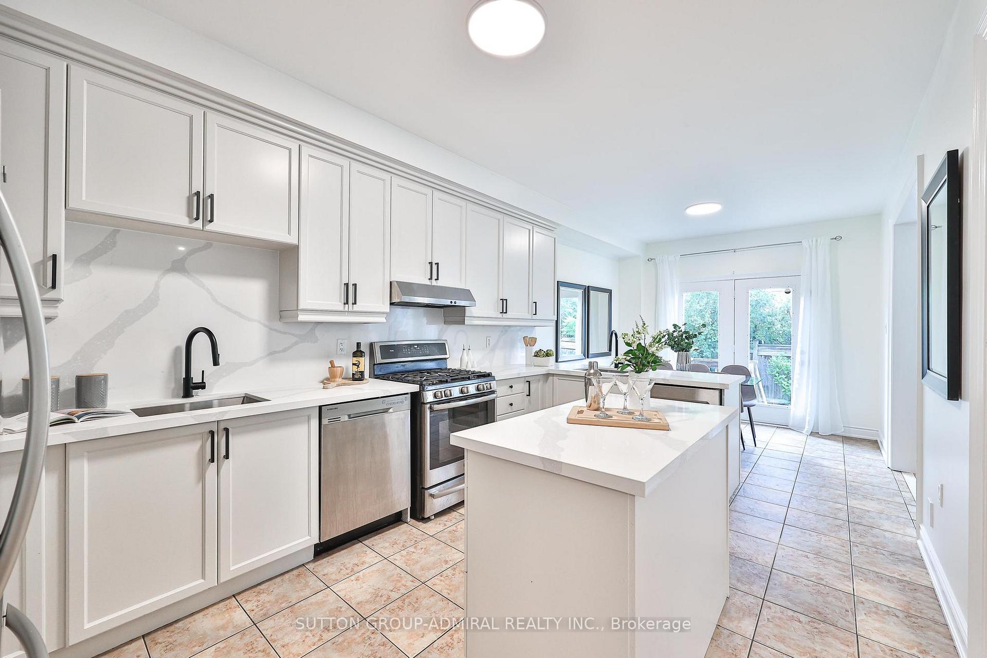 Photo 13 of 502 Apple Blossom Drive, Vaughan, Patterson — HOMEH