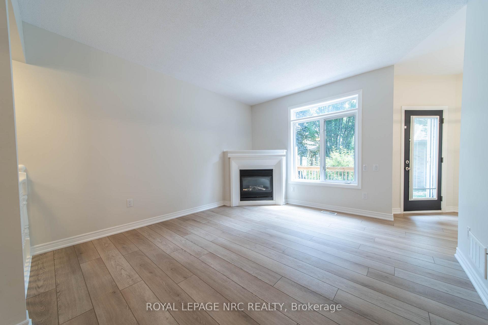 Photo 8 of Unit 3, 5200 Dorchester Road, Niagara Falls, Morrison — HOMEH