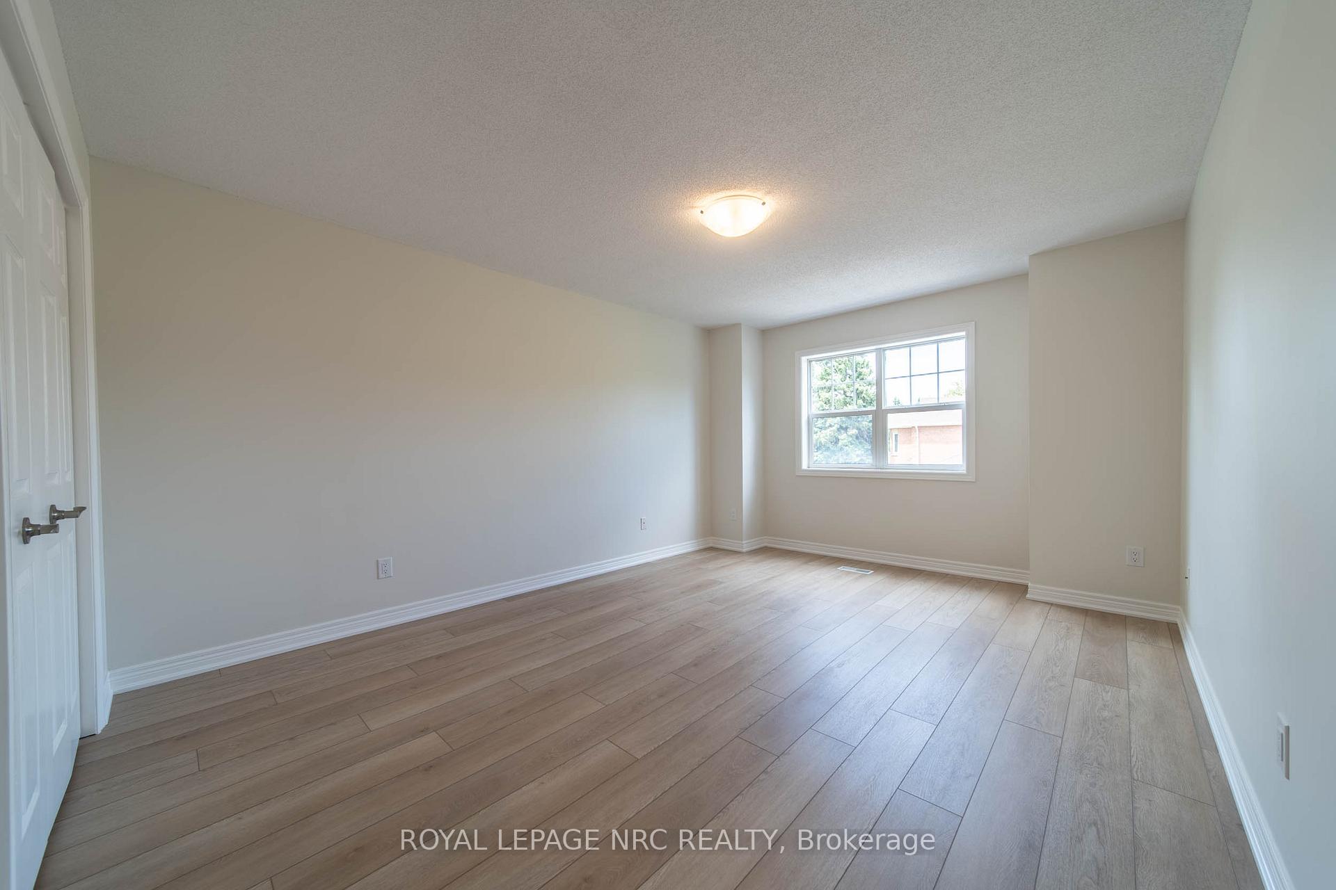 Photo 24 of Unit 3, 5200 Dorchester Road, Niagara Falls, Morrison — HOMEH