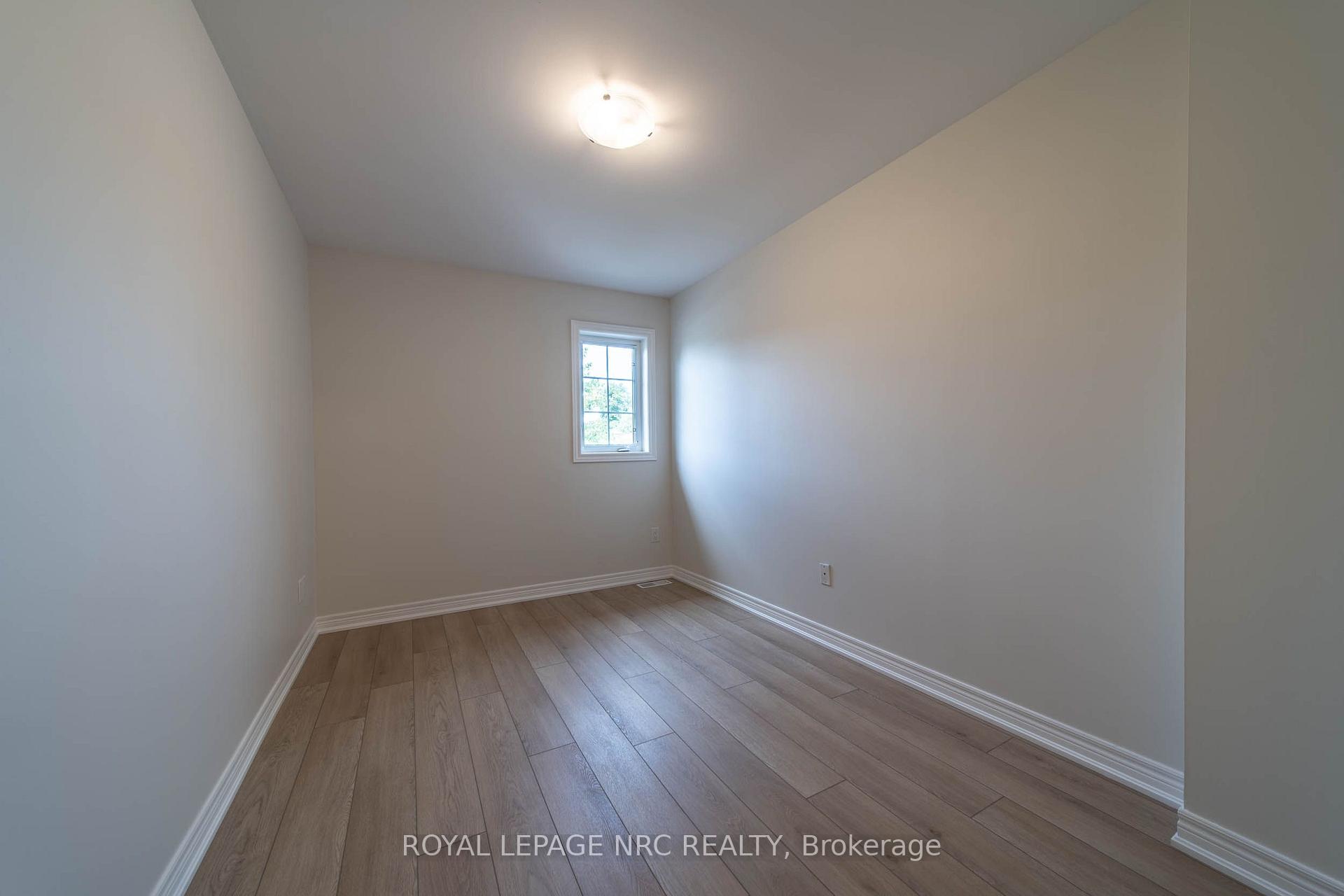 Photo 25 of Unit 3, 5200 Dorchester Road, Niagara Falls, Morrison — HOMEH