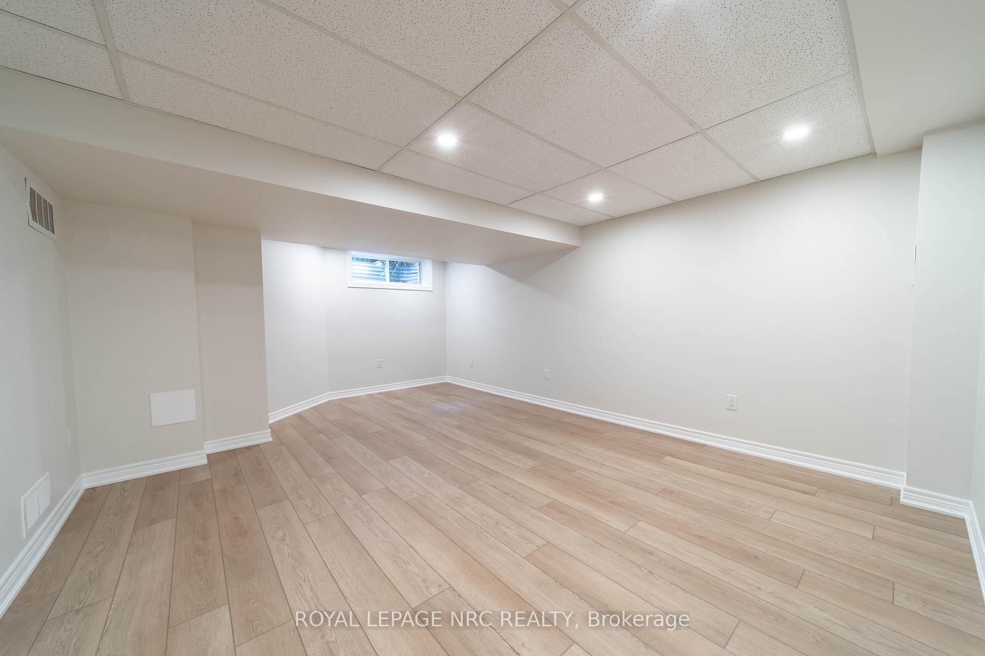 Photo 29 of Unit 3, 5200 Dorchester Road, Niagara Falls, Morrison — HOMEH