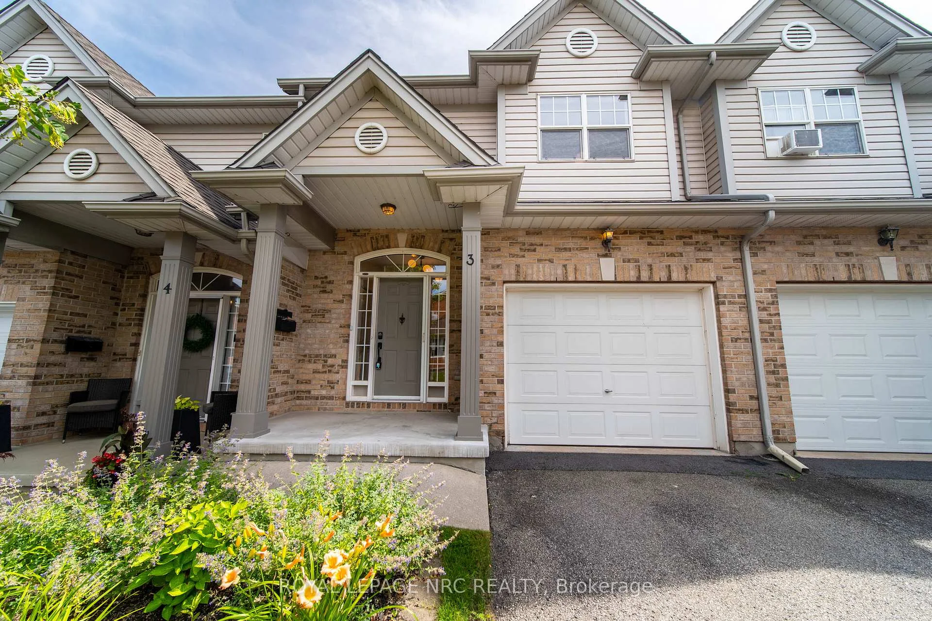 Photo 3 of Unit 3, 5200 Dorchester Road, Niagara Falls, Morrison — HOMEH