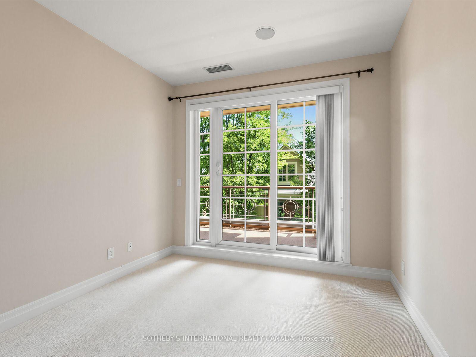 Photo 9 of Unit 224, 21 Burkebrook Place, North York, Bridle Path-Sunnybrook-York Mills — HOMEH