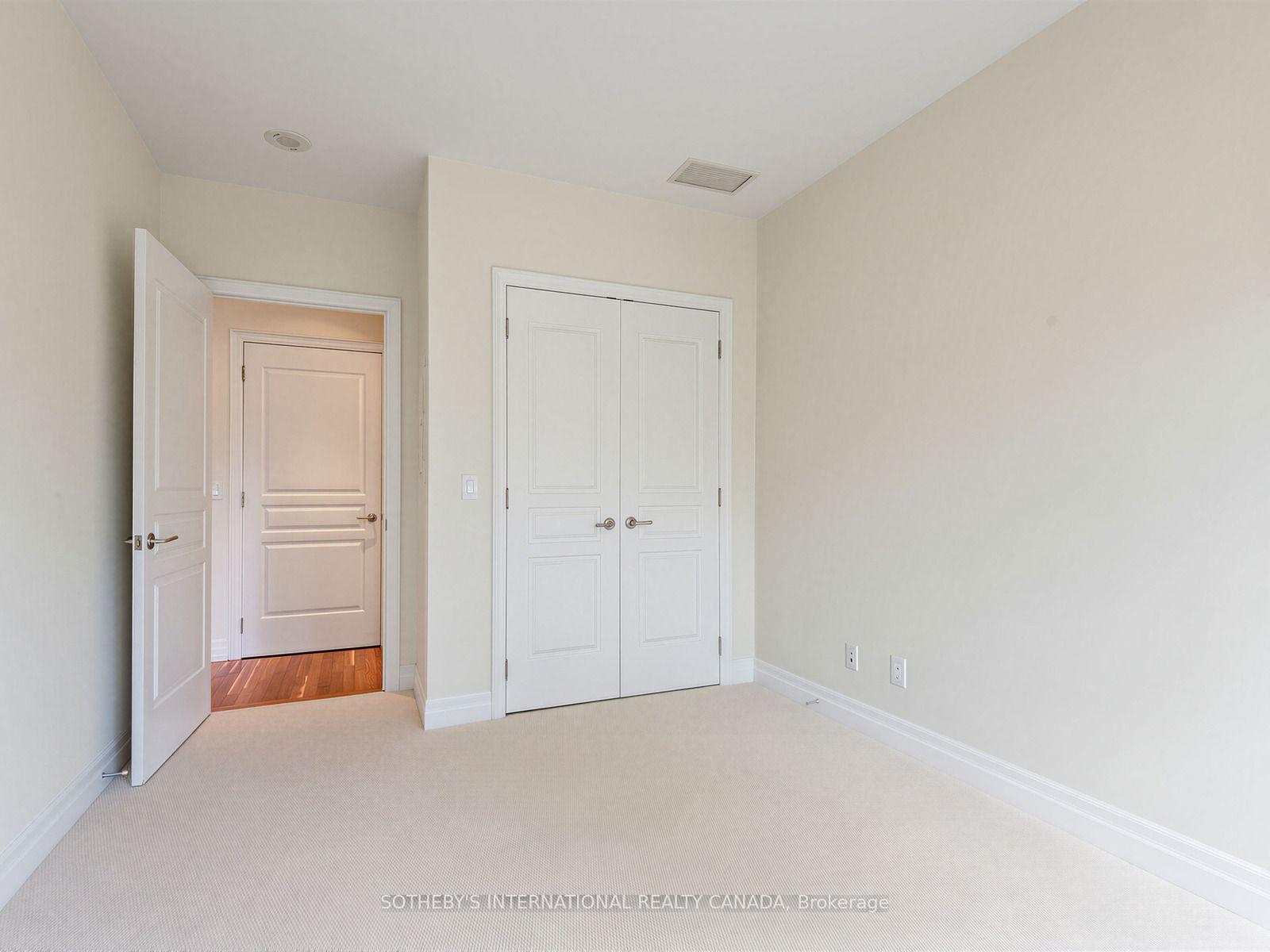 Photo 14 of Unit 224, 21 Burkebrook Place, North York, Bridle Path-Sunnybrook-York Mills — HOMEH