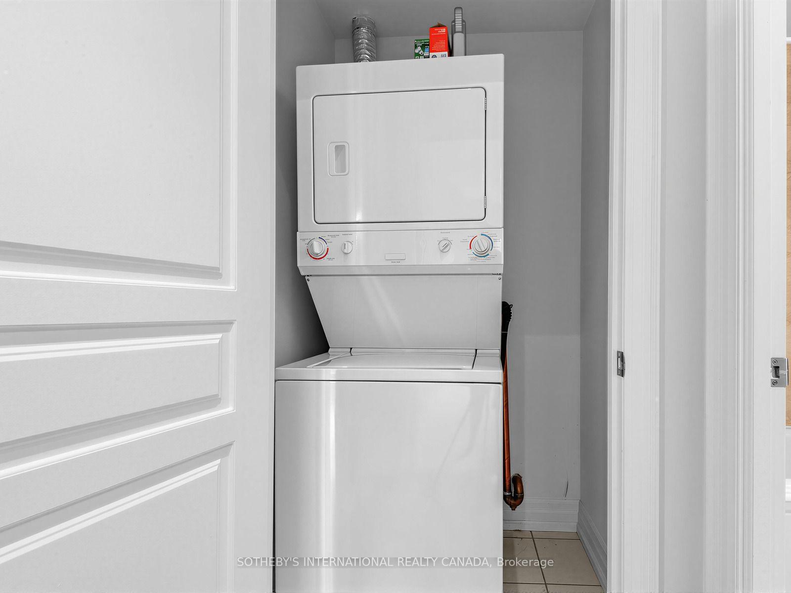 Photo 16 of Unit 224, 21 Burkebrook Place, North York, Bridle Path-Sunnybrook-York Mills — HOMEH