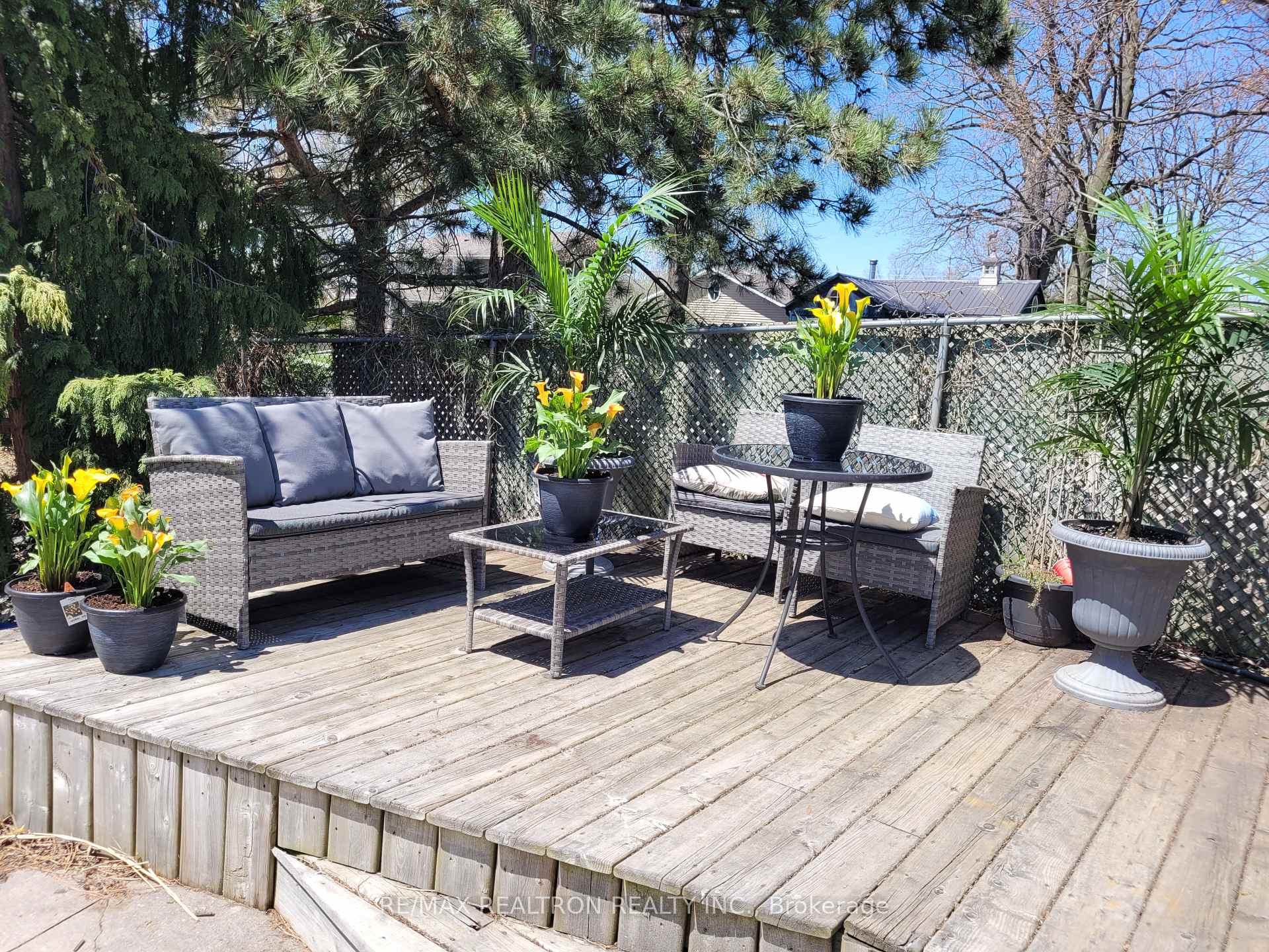 Photo 23 of 505 Colborne Street E, Whitby, Downtown Whitby — HOMEH