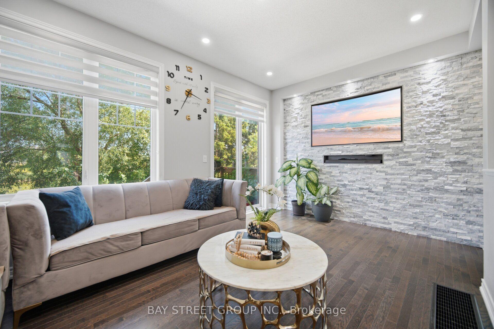 Photo 13 of 20 Davenfield Circle, Brampton, Bram East — HOMEH