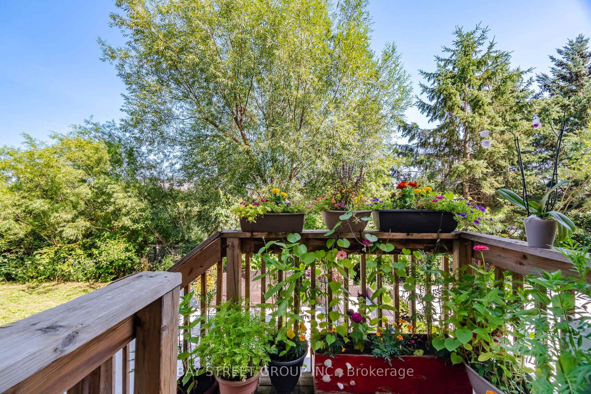 Photo 30 of 20 Davenfield Circle, Brampton, Bram East — HOMEH