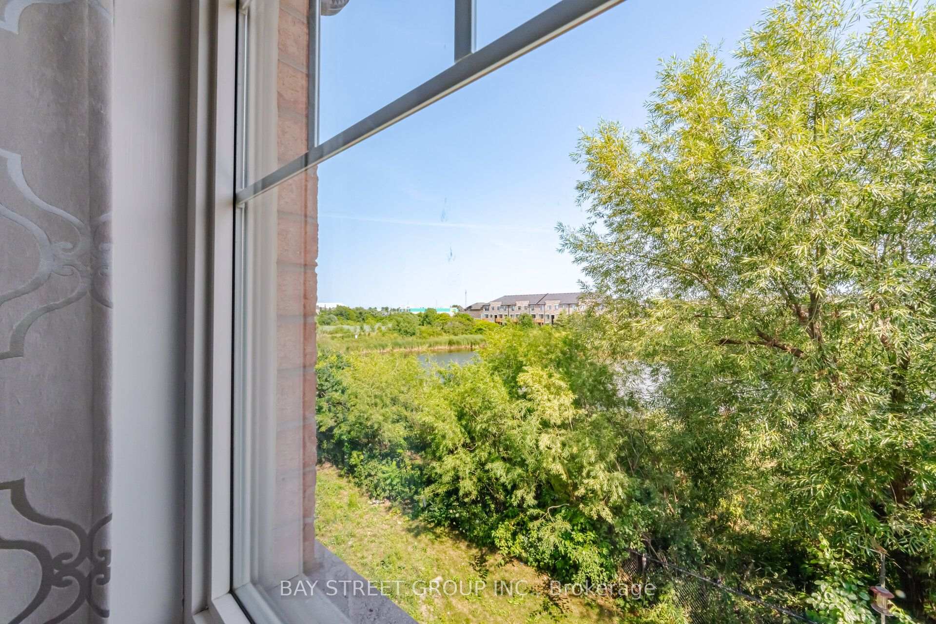Photo 31 of 20 Davenfield Circle, Brampton, Bram East — HOMEH