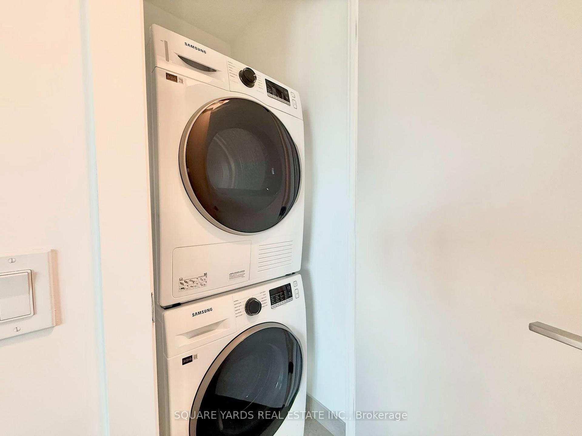 Photo 5 of Unit 801, 21 Meadowvale Road, Vaughan, Concord — HOMEH