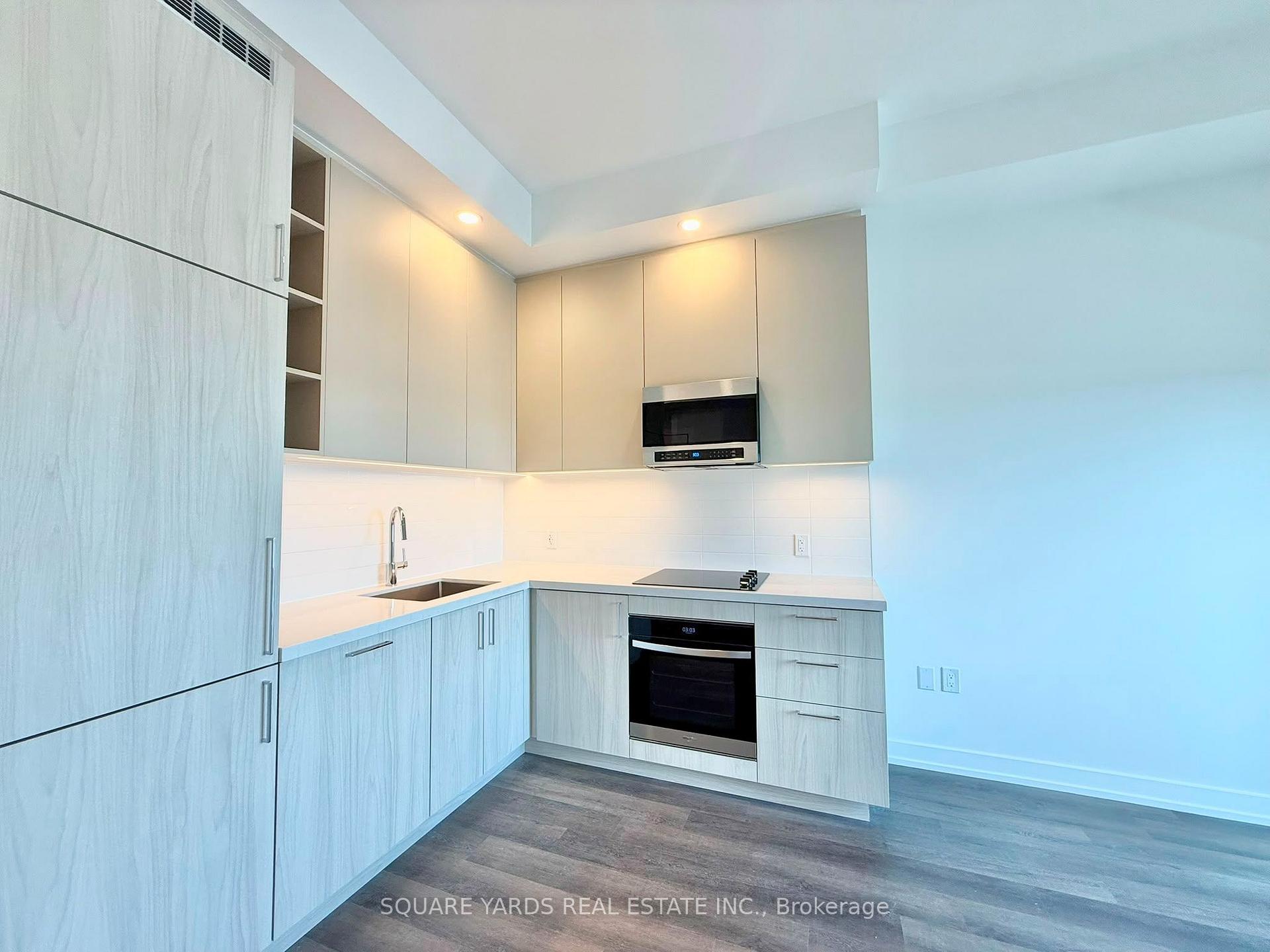 Photo 9 of Unit 801, 21 Meadowvale Road, Vaughan, Concord — HOMEH
