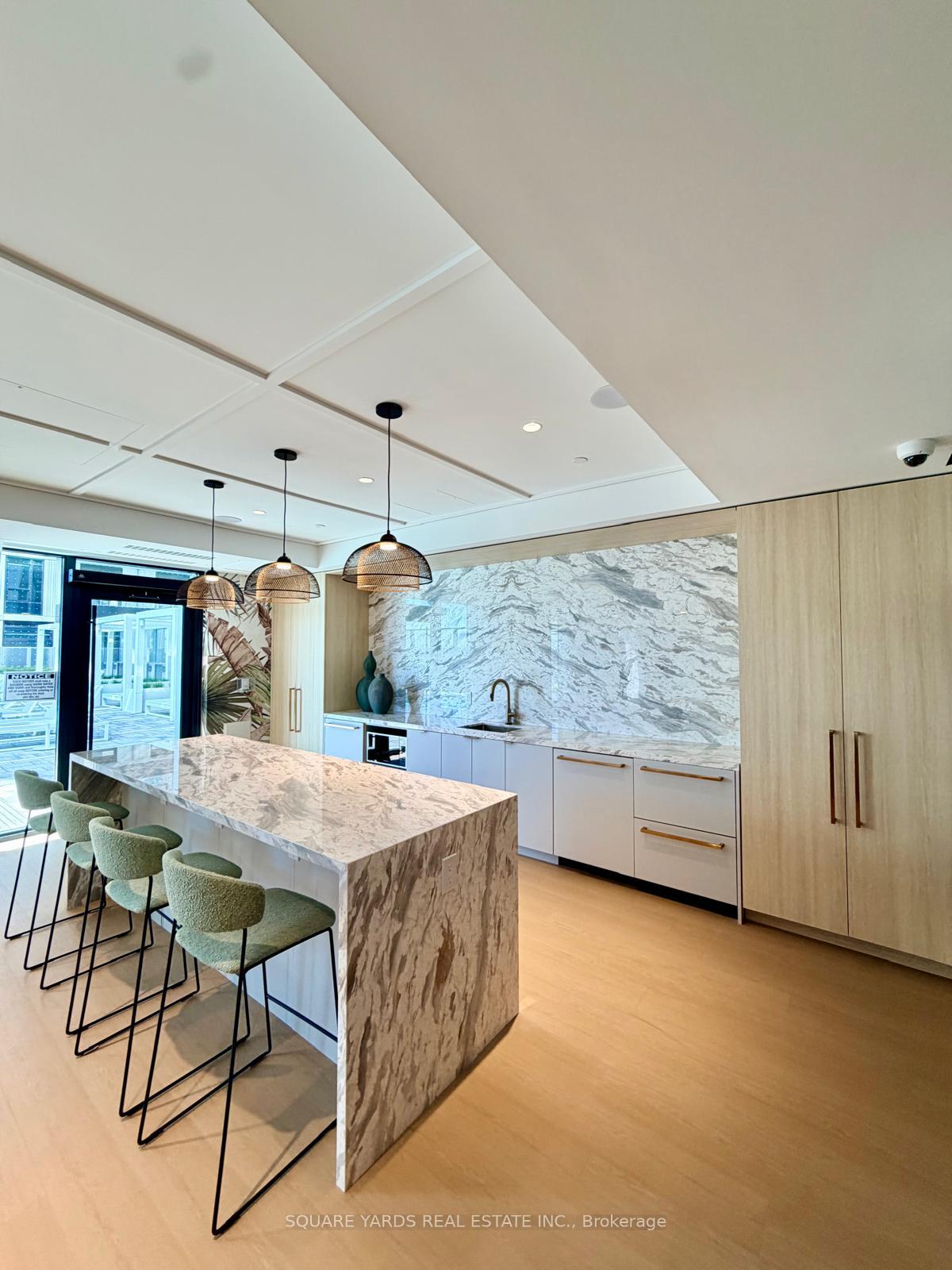 Photo 8 of Unit 801, 21 Meadowvale Road, Vaughan, Concord — HOMEH