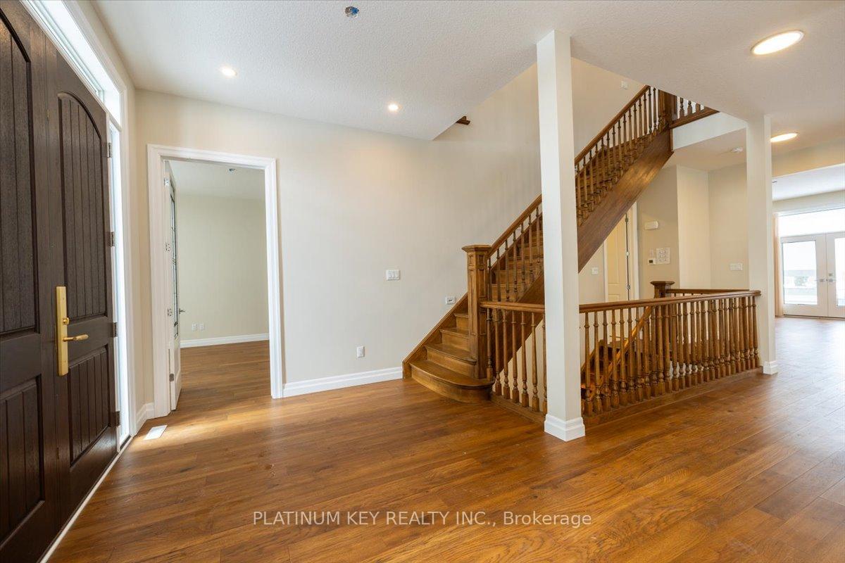 Photo 5 of 7 Edgeview Crescent, Middlesex Centre, Kilworth — HOMEH
