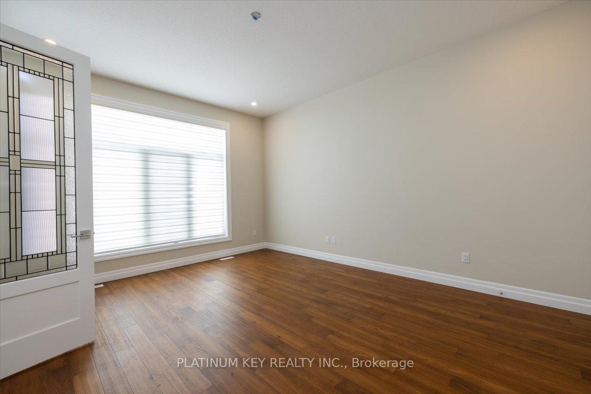 Photo 7 of 7 Edgeview Crescent, Middlesex Centre, Kilworth — HOMEH