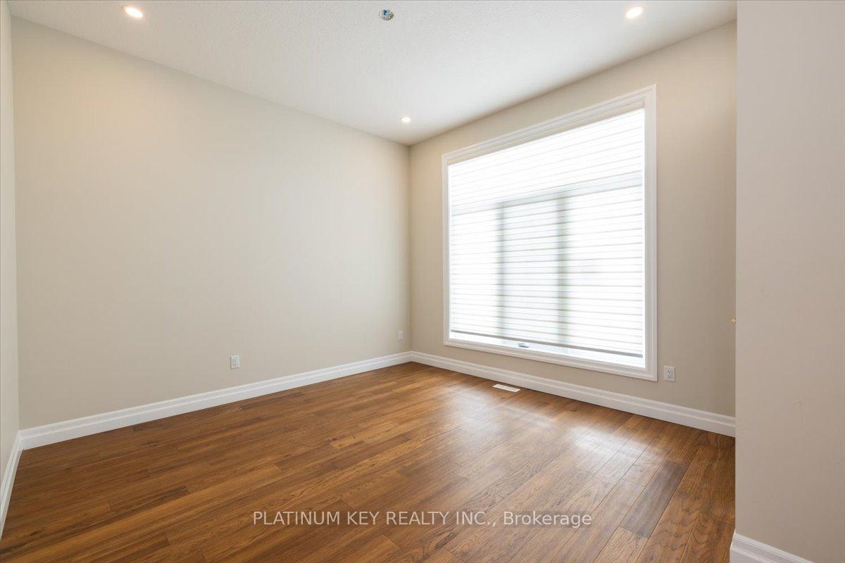 Photo 9 of 7 Edgeview Crescent, Middlesex Centre, Kilworth — HOMEH