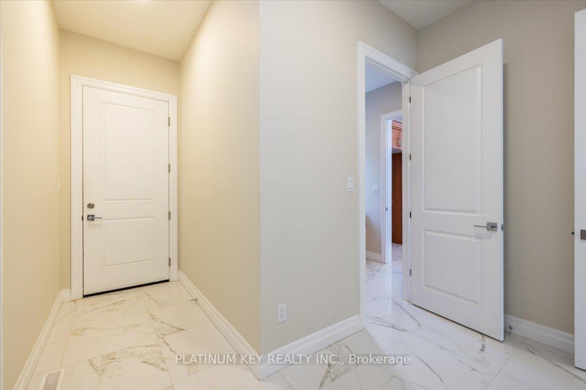 Photo 23 of 7 Edgeview Crescent, Middlesex Centre, Kilworth — HOMEH