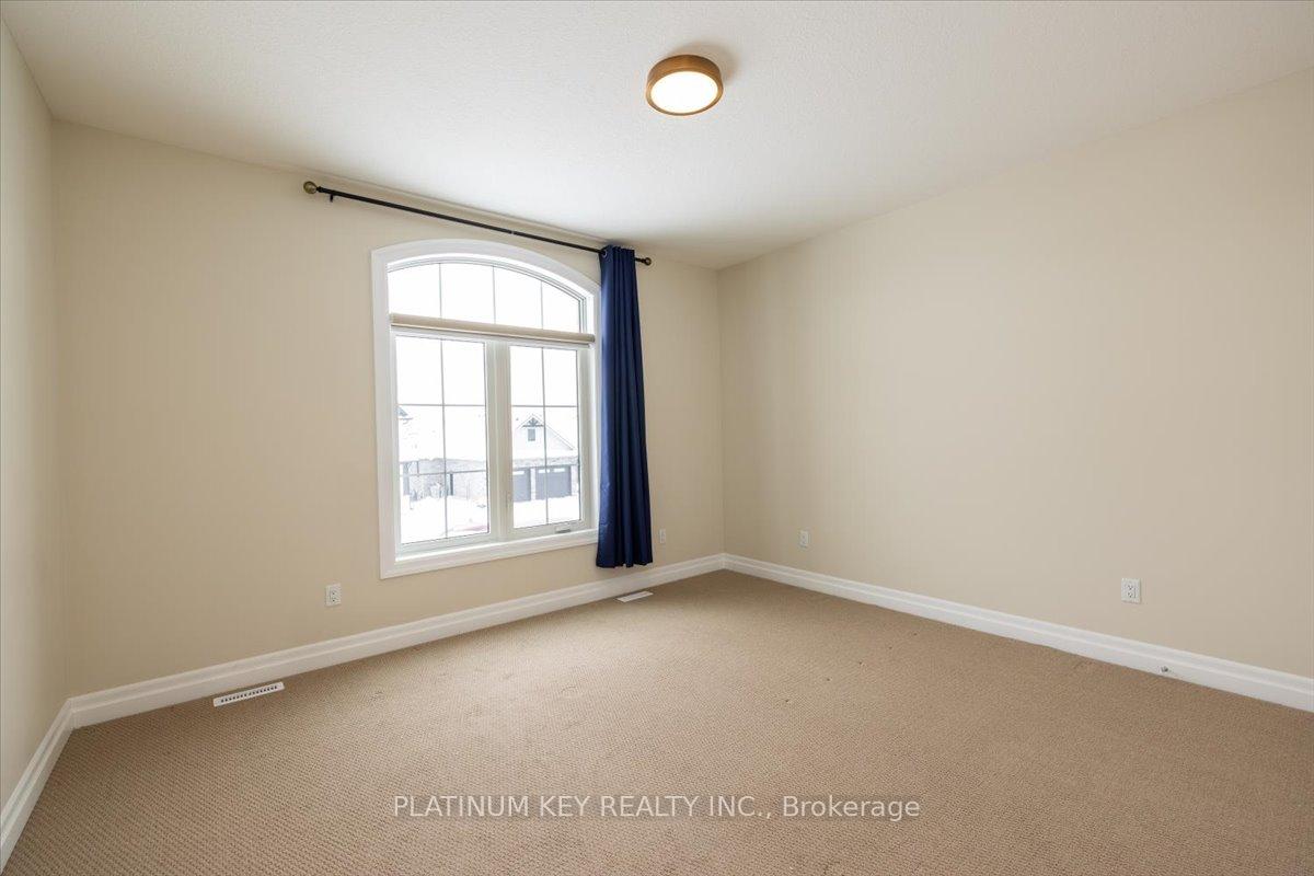 Photo 32 of 7 Edgeview Crescent, Middlesex Centre, Kilworth — HOMEH