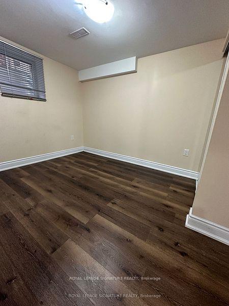 Photo 7 of 36 Ferncastle Crescent, Brampton, Fletcher's Meadow — HOMEH