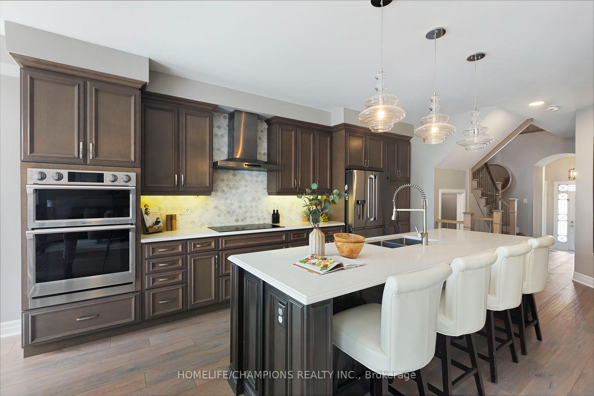 Photo 9 of 993 Dragonfly Avenue, Pickering, Rural Pickering — HOMEH