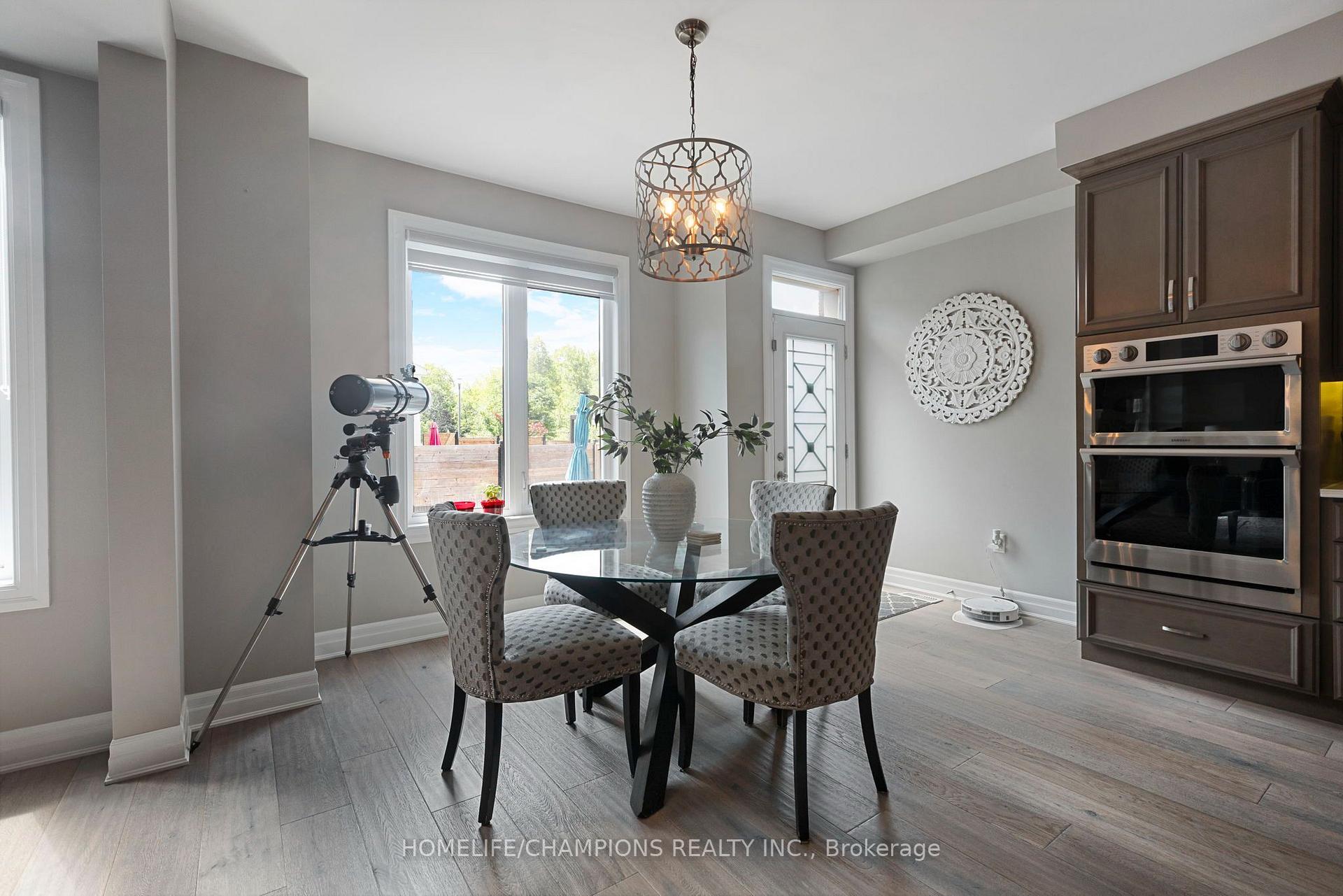 Photo 11 of 993 Dragonfly Avenue, Pickering, Rural Pickering — HOMEH