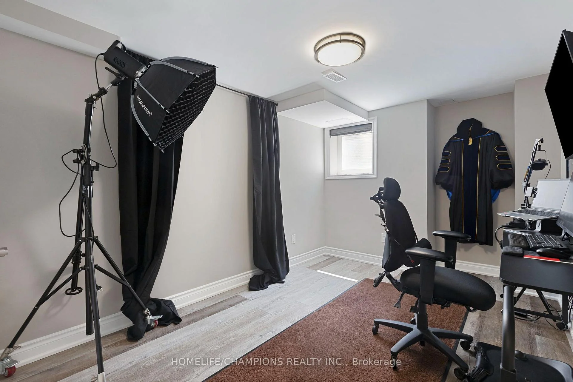 Photo 18 of 993 Dragonfly Avenue, Pickering, Rural Pickering — HOMEH