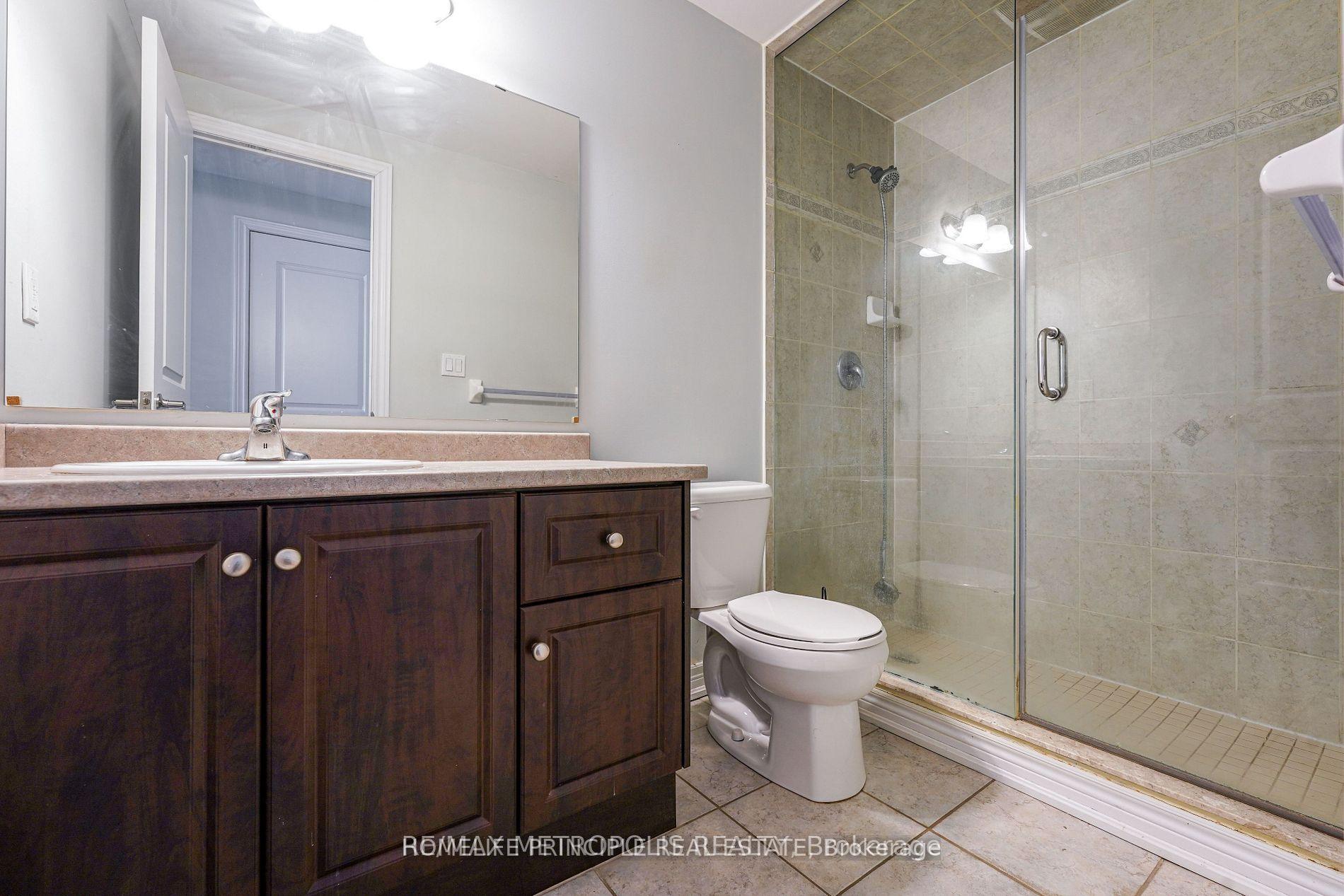 Photo 29 of Unit 6, 9621 Jane Street, Vaughan, Maple — HOMEH