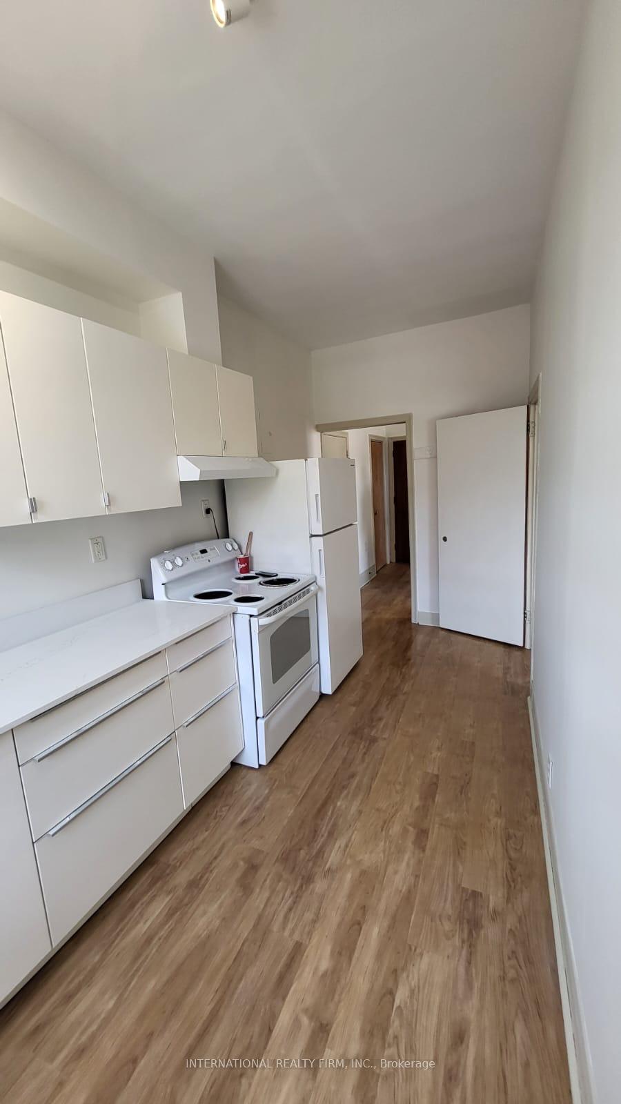 Photo 15 of Unit 2, 7 Thomas Street, Mississauga, Streetsville — HOMEH