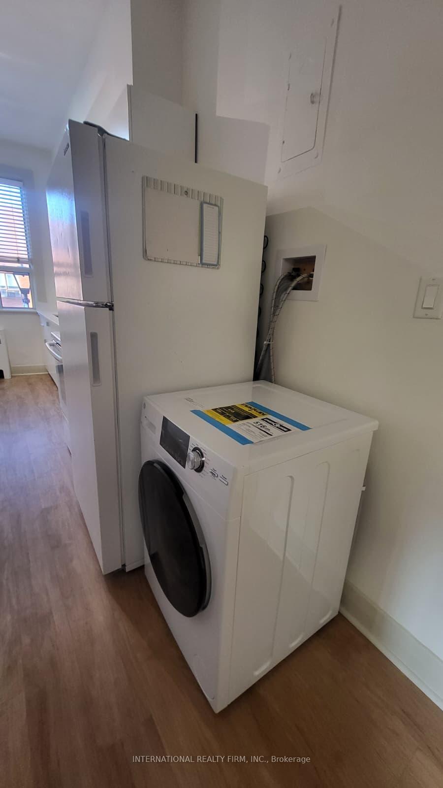 Photo 22 of Unit 2, 7 Thomas Street, Mississauga, Streetsville — HOMEH