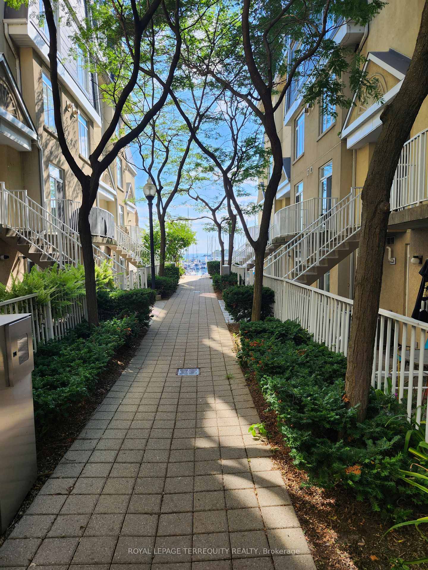 Photo 1 of Unit 252, 30 Stadium Road, Toronto, Niagara — HOMEH