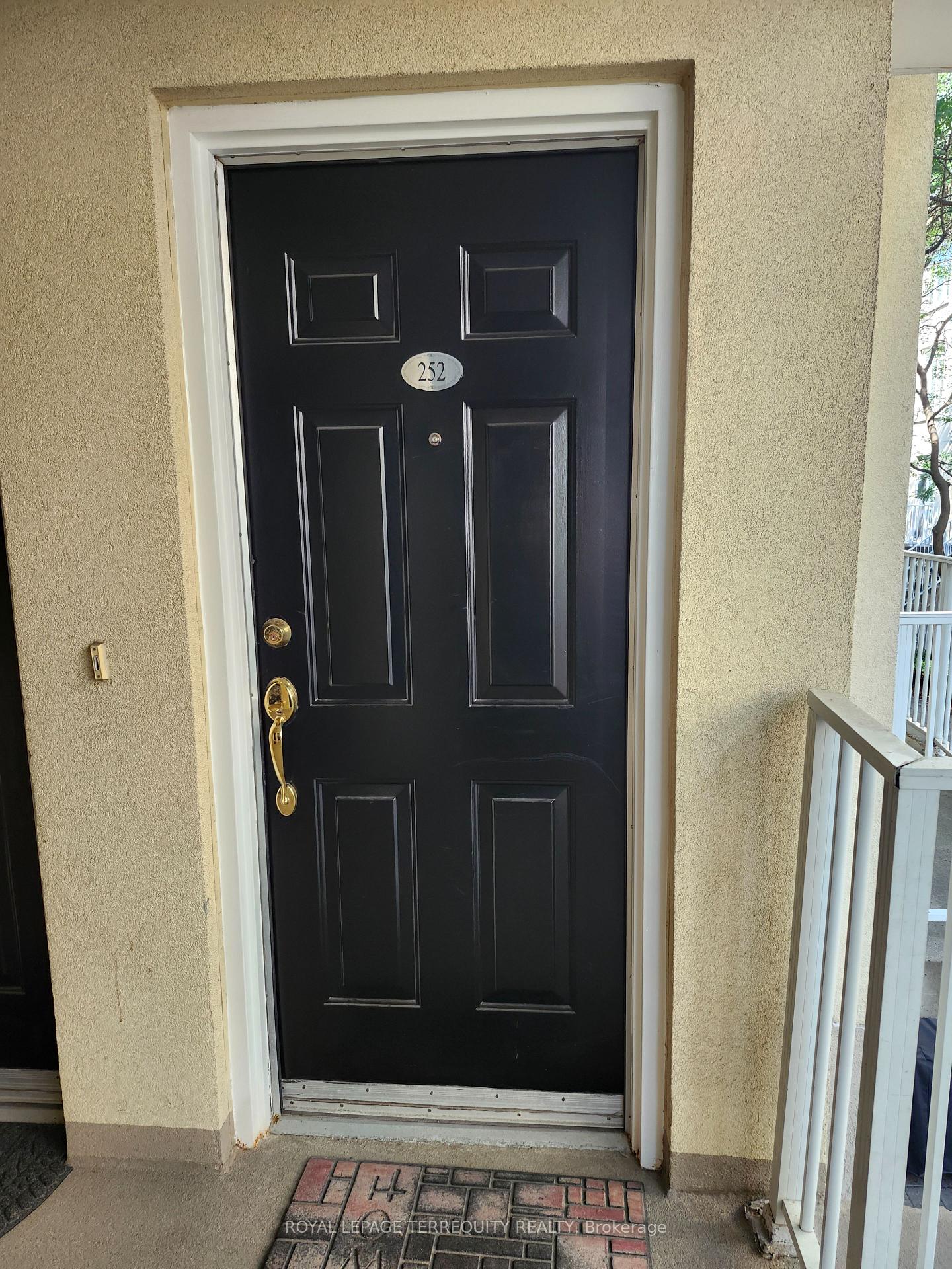 Photo 2 of Unit 252, 30 Stadium Road, Toronto, Niagara — HOMEH