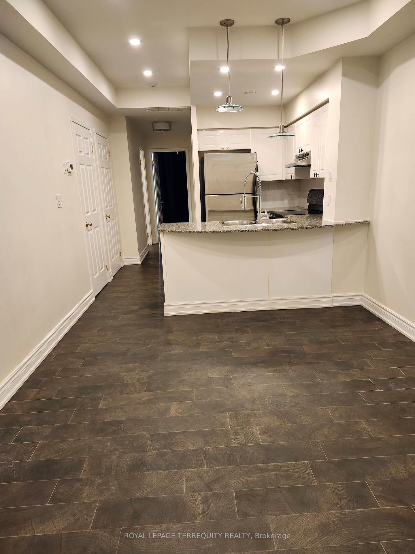 Photo 3 of Unit 252, 30 Stadium Road, Toronto, Niagara — HOMEH