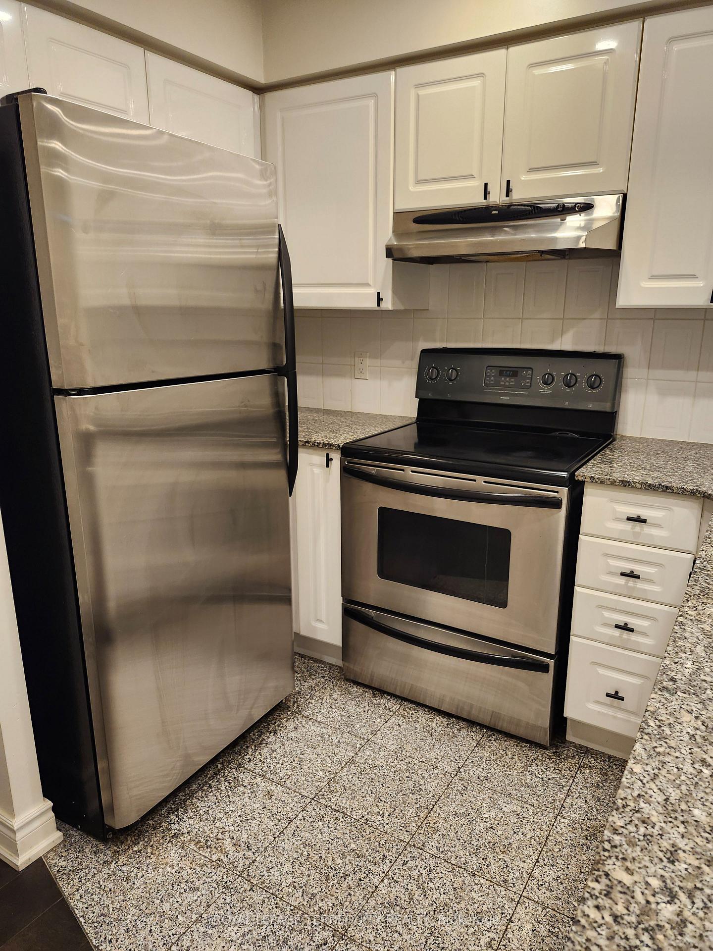 Photo 4 of Unit 252, 30 Stadium Road, Toronto, Niagara — HOMEH