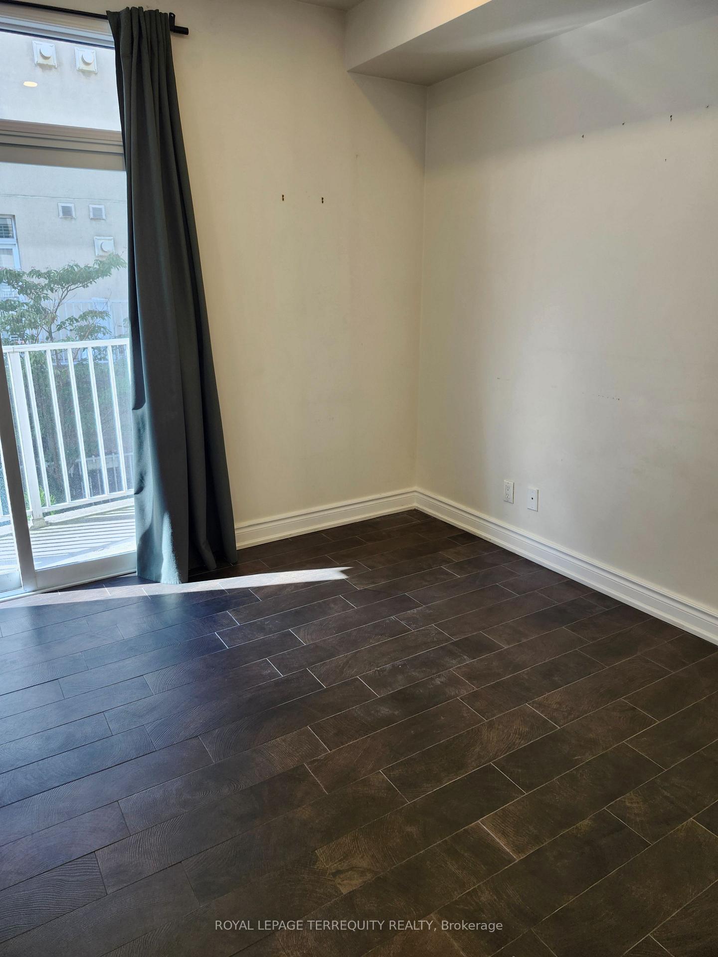 Photo 7 of Unit 252, 30 Stadium Road, Toronto, Niagara — HOMEH