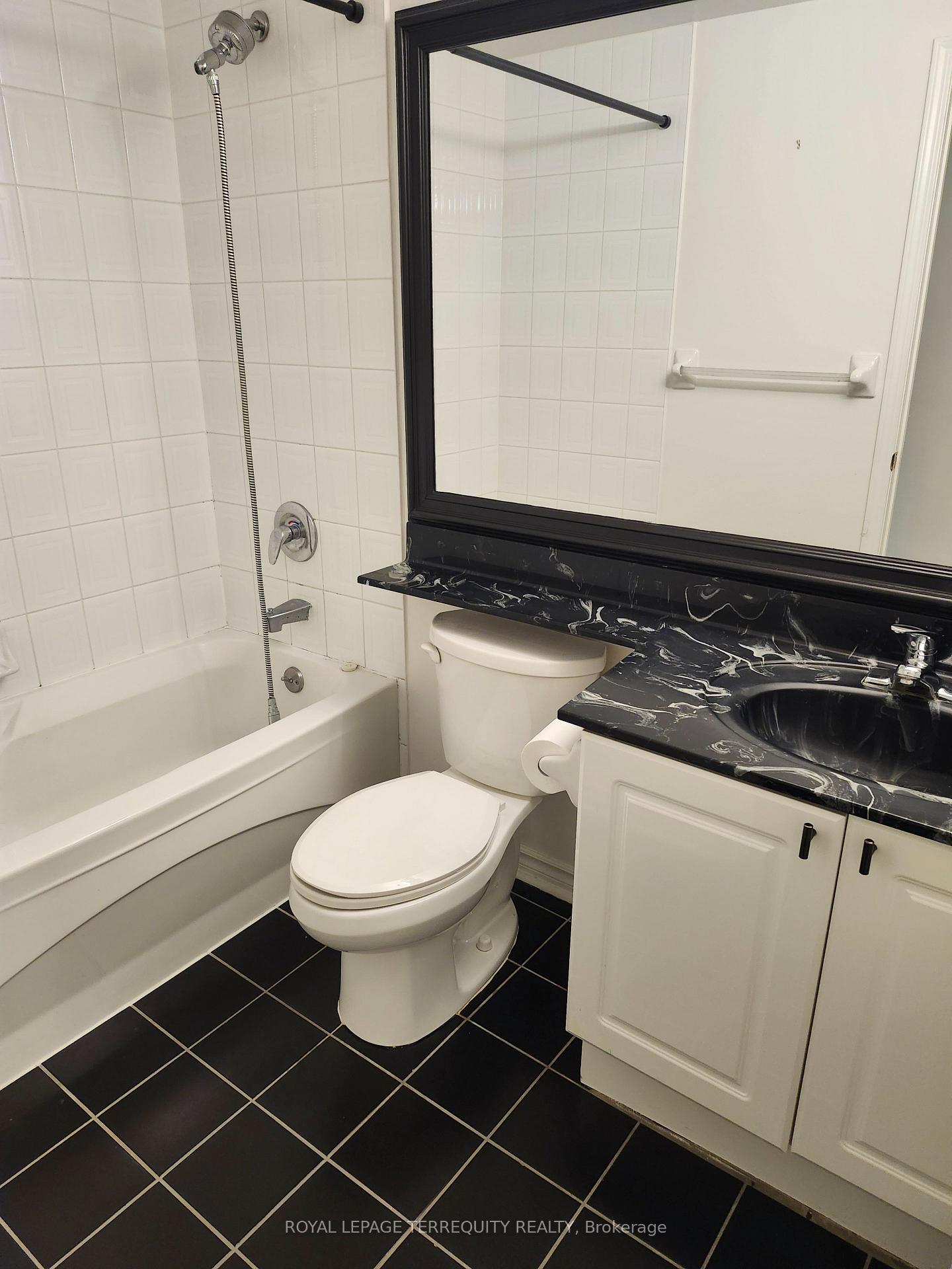 Photo 19 of Unit 252, 30 Stadium Road, Toronto, Niagara — HOMEH