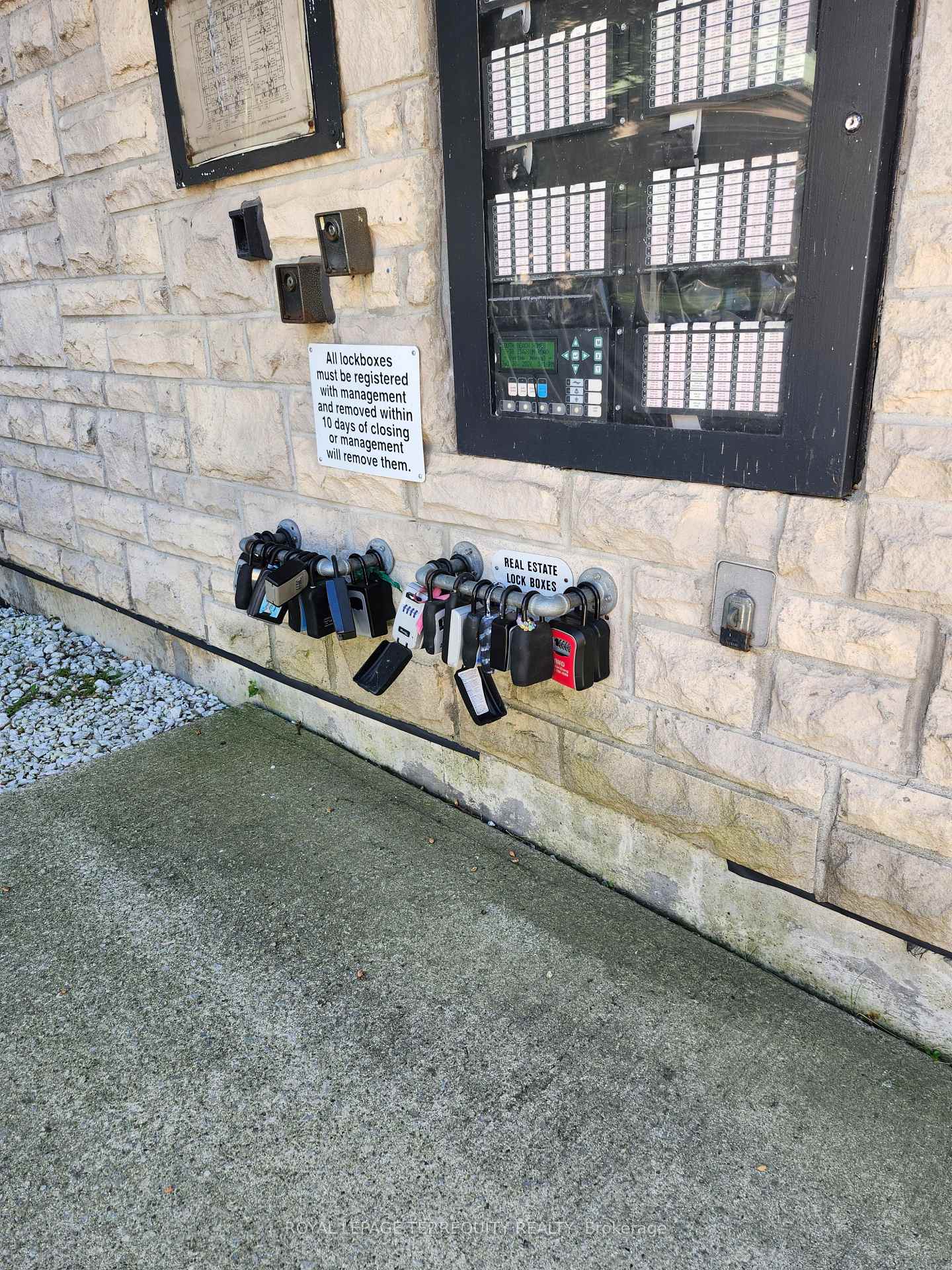 Photo 22 of Unit 252, 30 Stadium Road, Toronto, Niagara — HOMEH