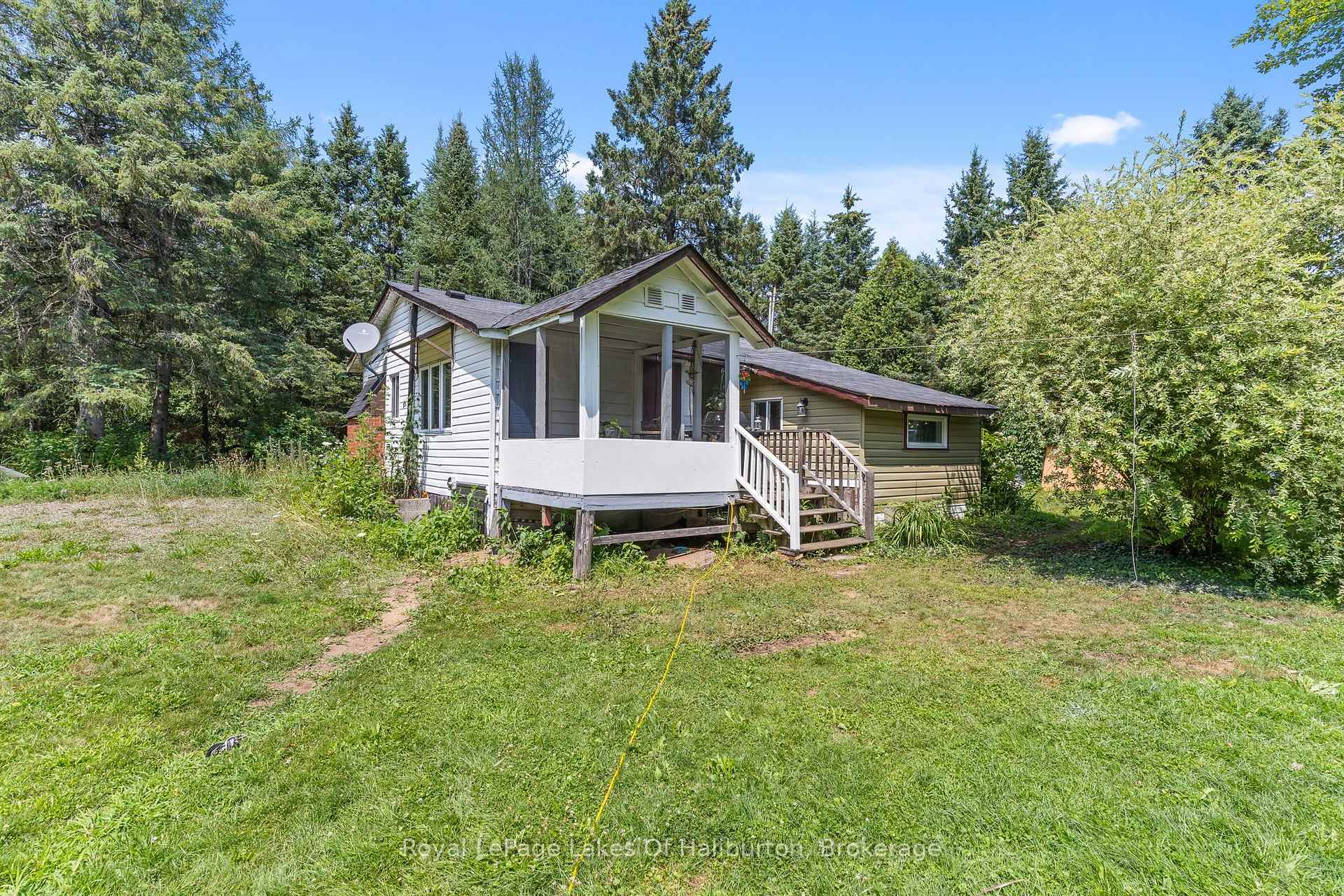 Photo 9 of 4982 Gelert Road, Minden Hills, Snowdon — HOMEH
