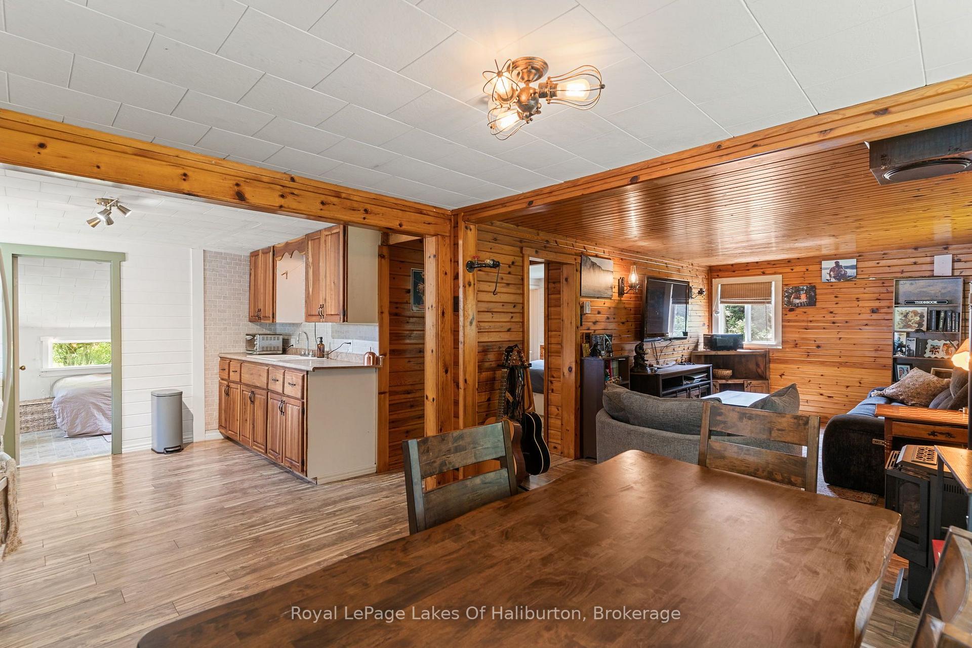 Photo 19 of 4982 Gelert Road, Minden Hills, Snowdon — HOMEH